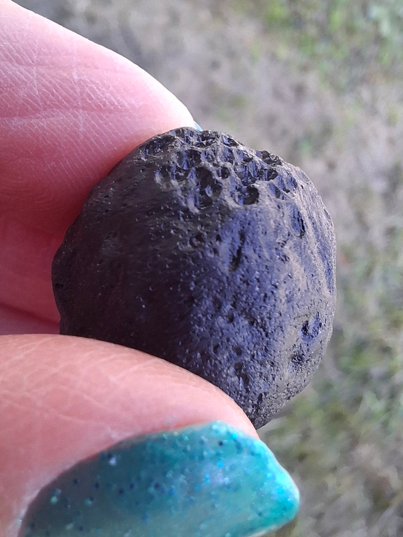 Philippinite (Rizalite), 11.31g, Tektite