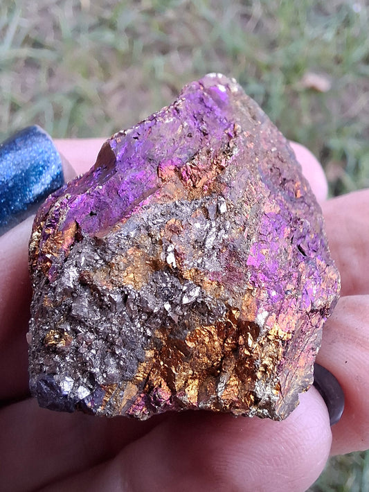 Natural Peacock Ore / Chalcopyrite, Crystal (Ref: NPO4)