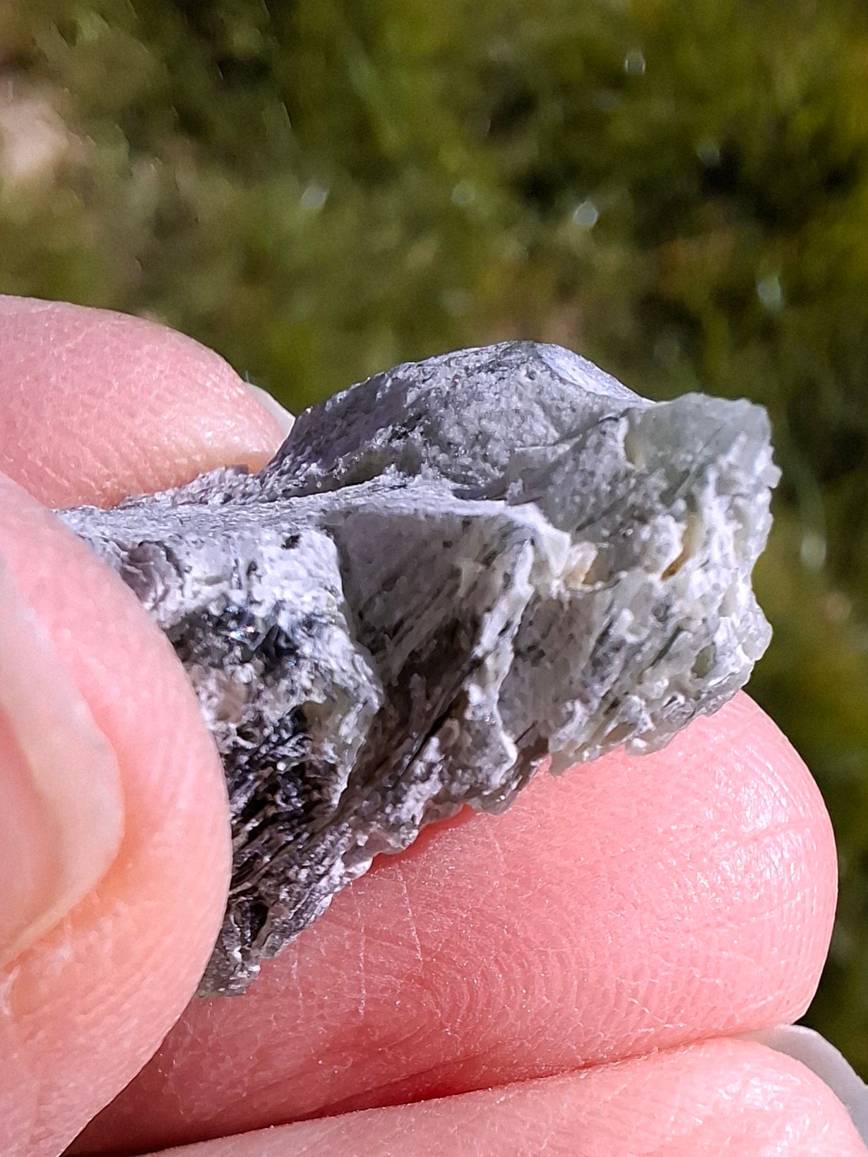Moldavite Piece, SNOWFLAKE, FROSTED, BARTOCHOV, 4.00g, Tektite (Ref: 1367)