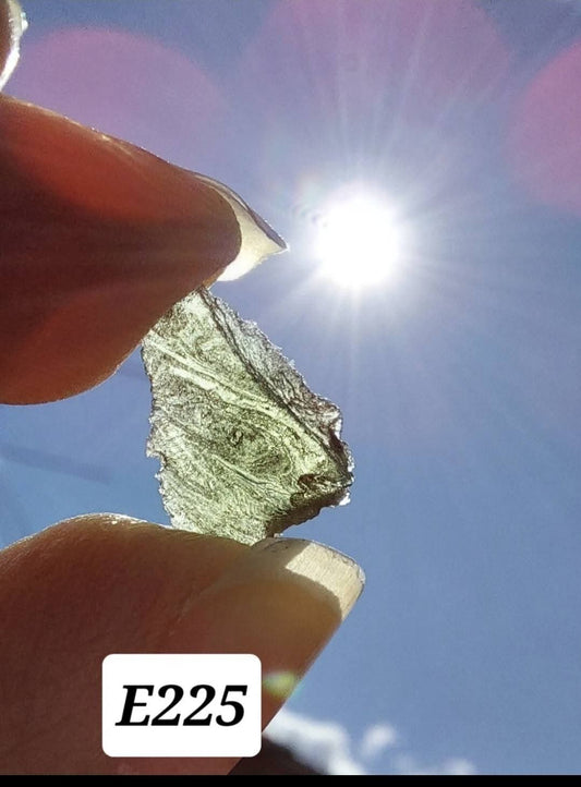 Moldavite Piece, 0.55g, Tektite (Ref: E225)