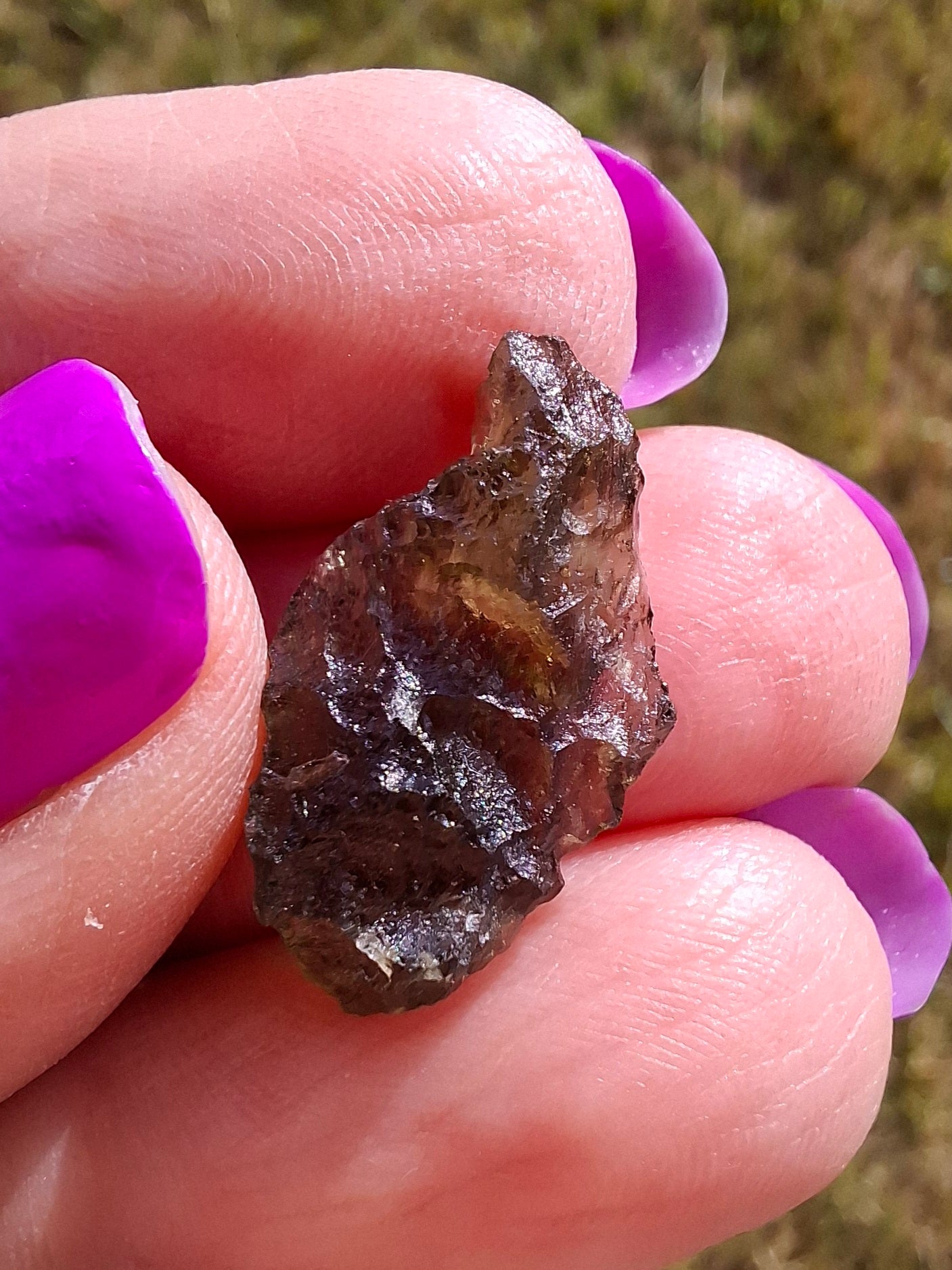 Moldavite Piece, 0.98g, Tektite (Ref: 1427)