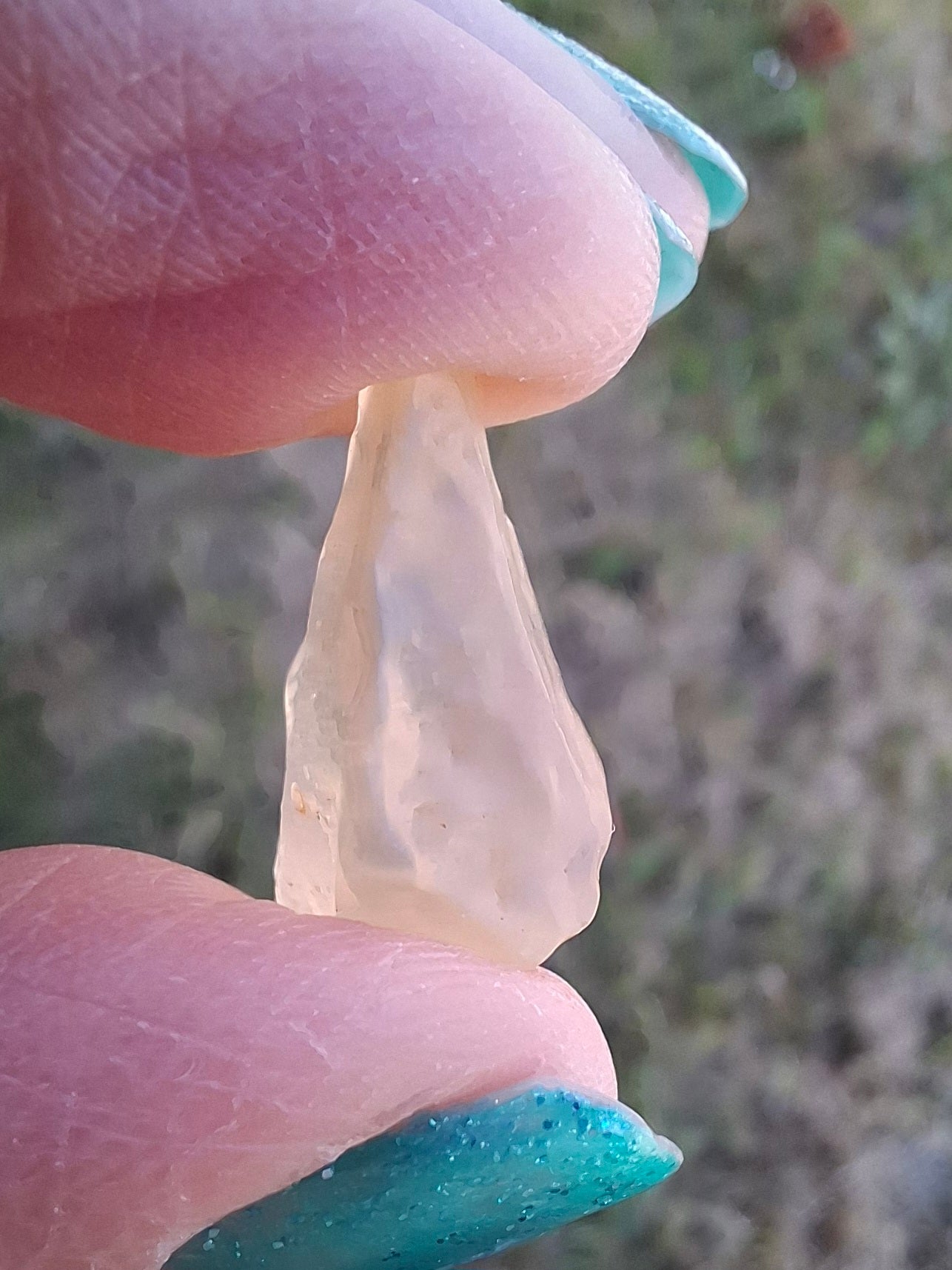 Libyan Desert Glass Piece, 2.28g, Tektite