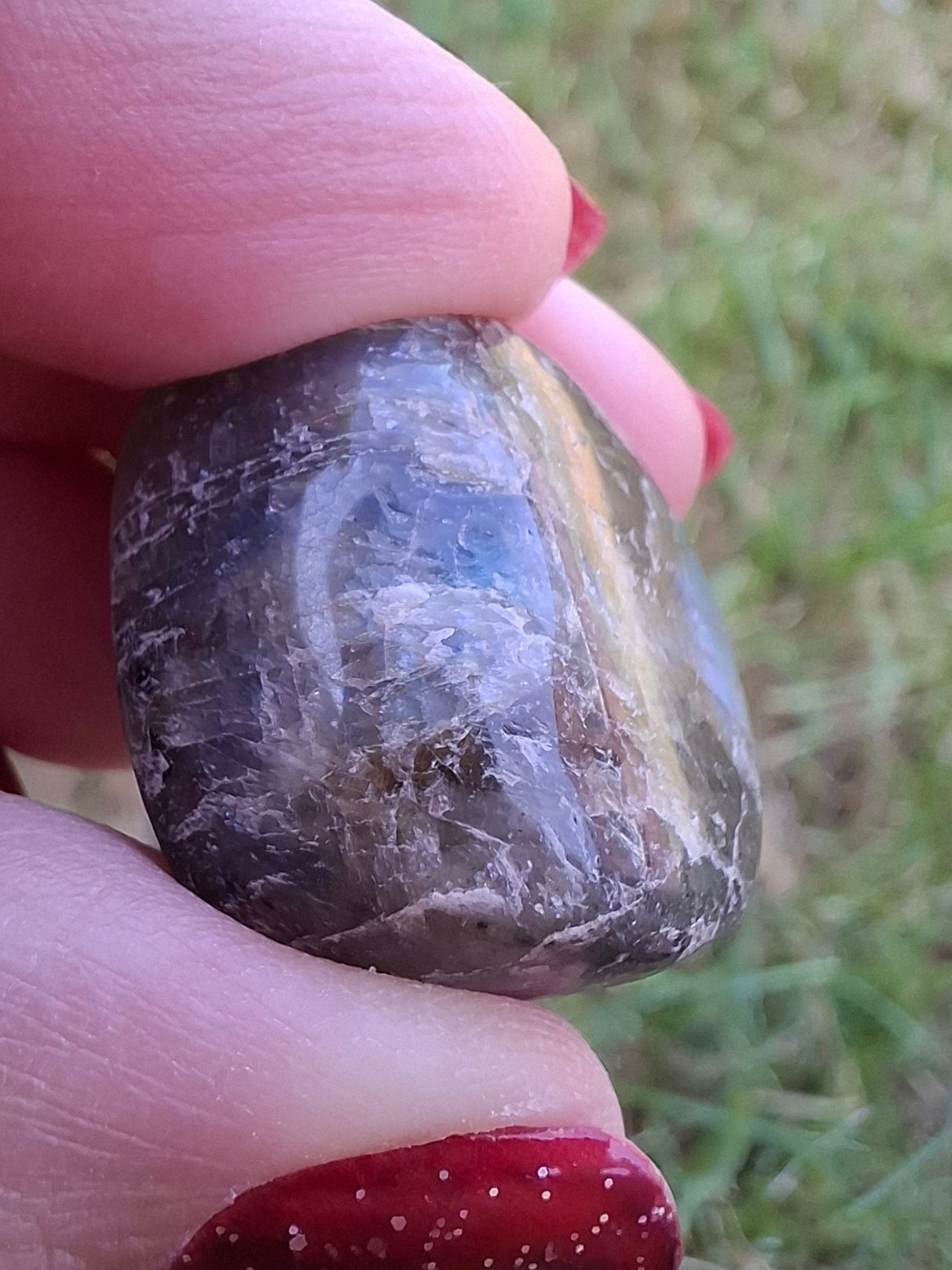 Labradorite, Tumble Stone, Crystal (Ref: T211)