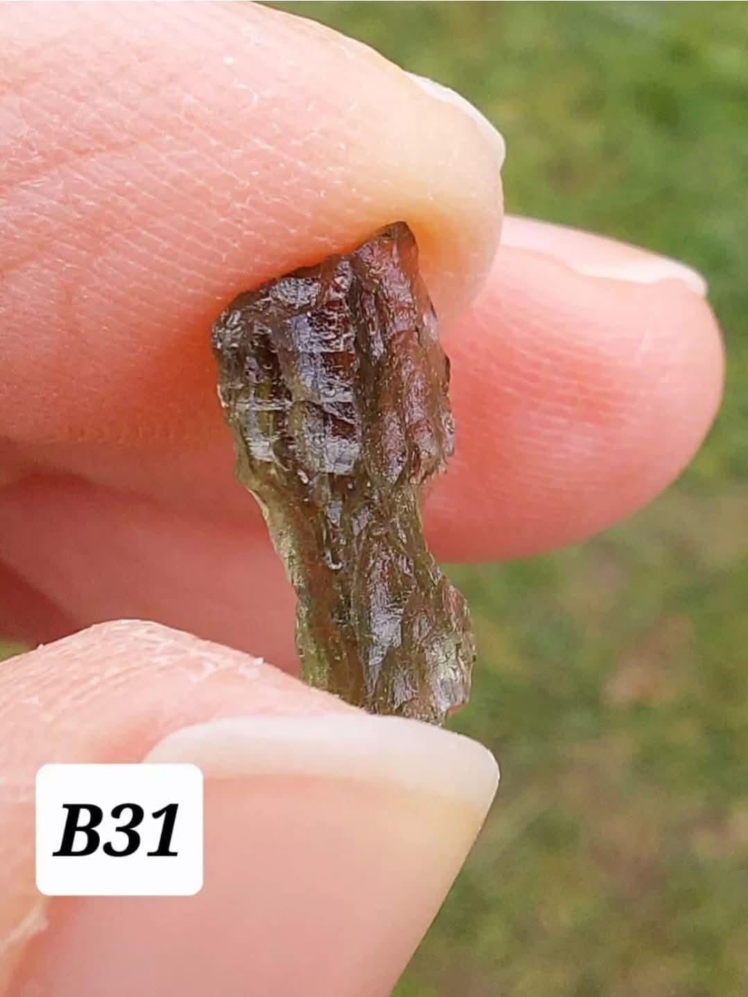 Moldavite Small Piece, 0.43g, Tektite (Ref: B31)