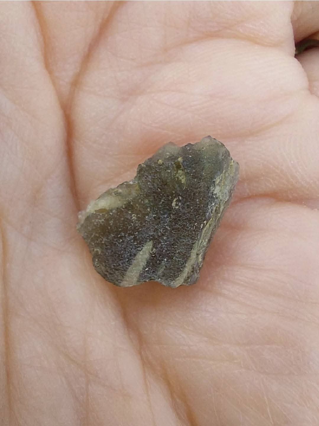 Moldavite Piece, 0.81g, Tektite (Ref: E164)