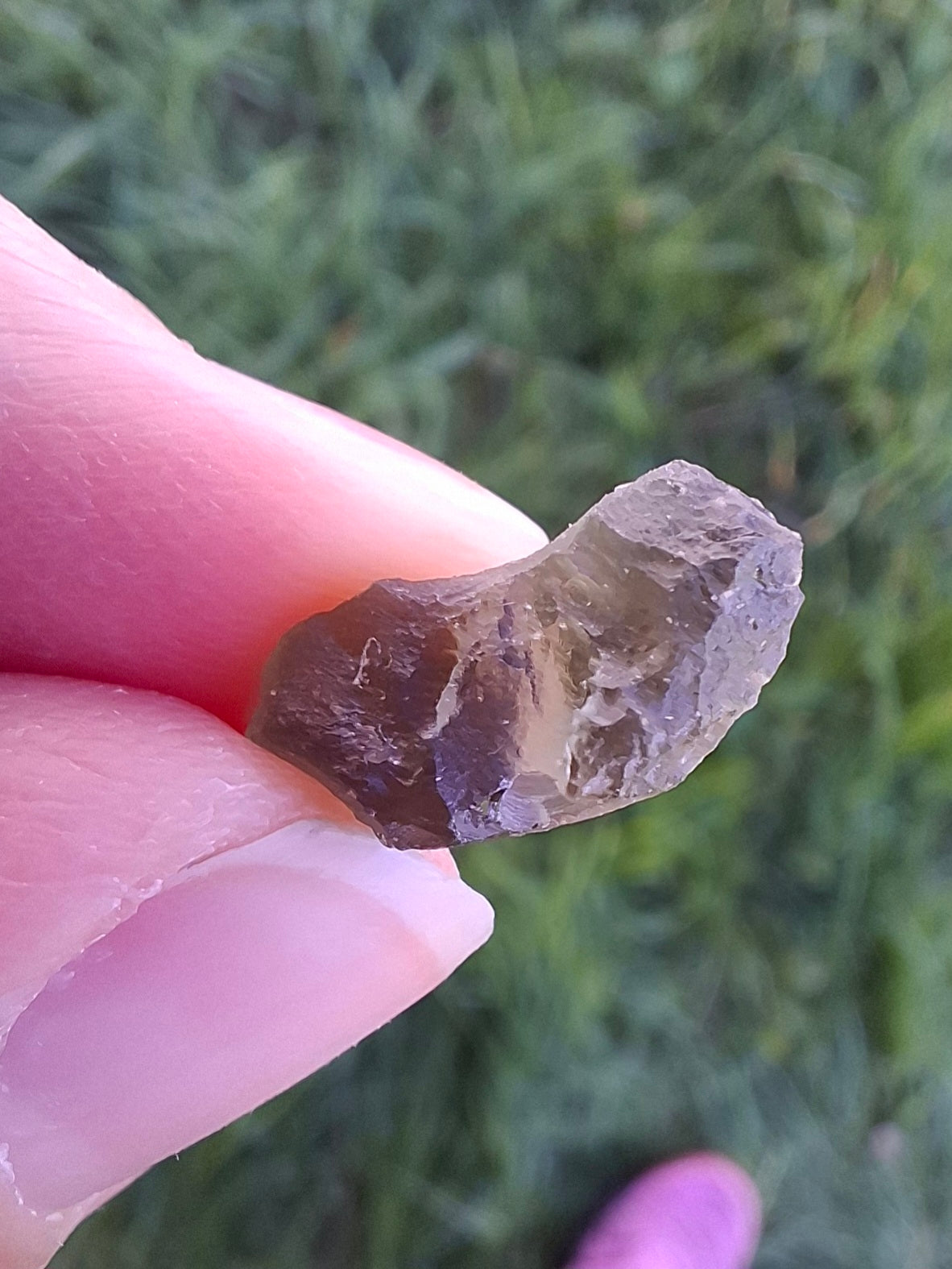 DRILLED, Moldavite Piece, 0.96g, Tektite (Ref: D27)