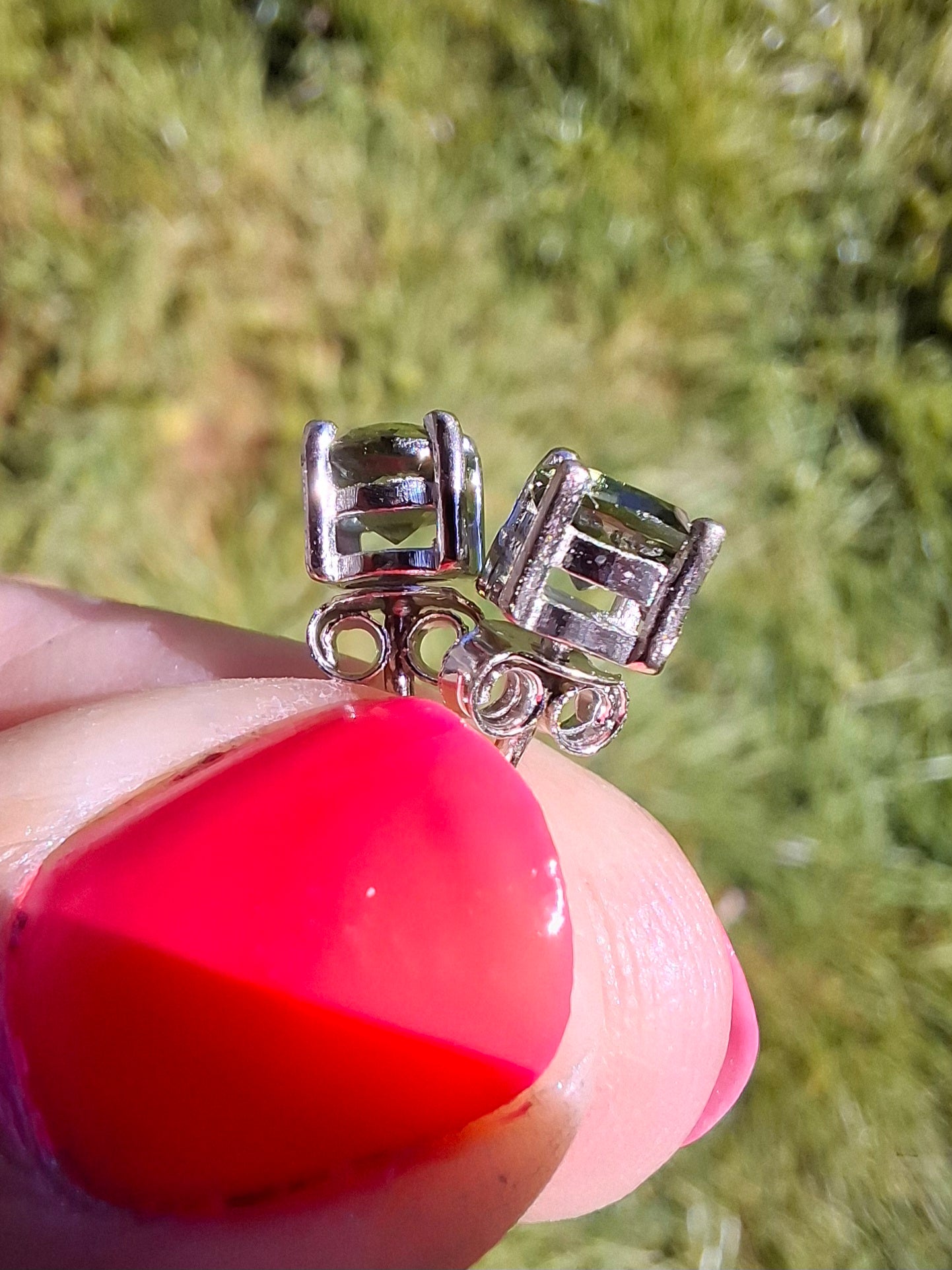 Moldavite (faceted) 5mm STUD EARRINGS, 925 Silver, Tektite (Ref: Pair48)