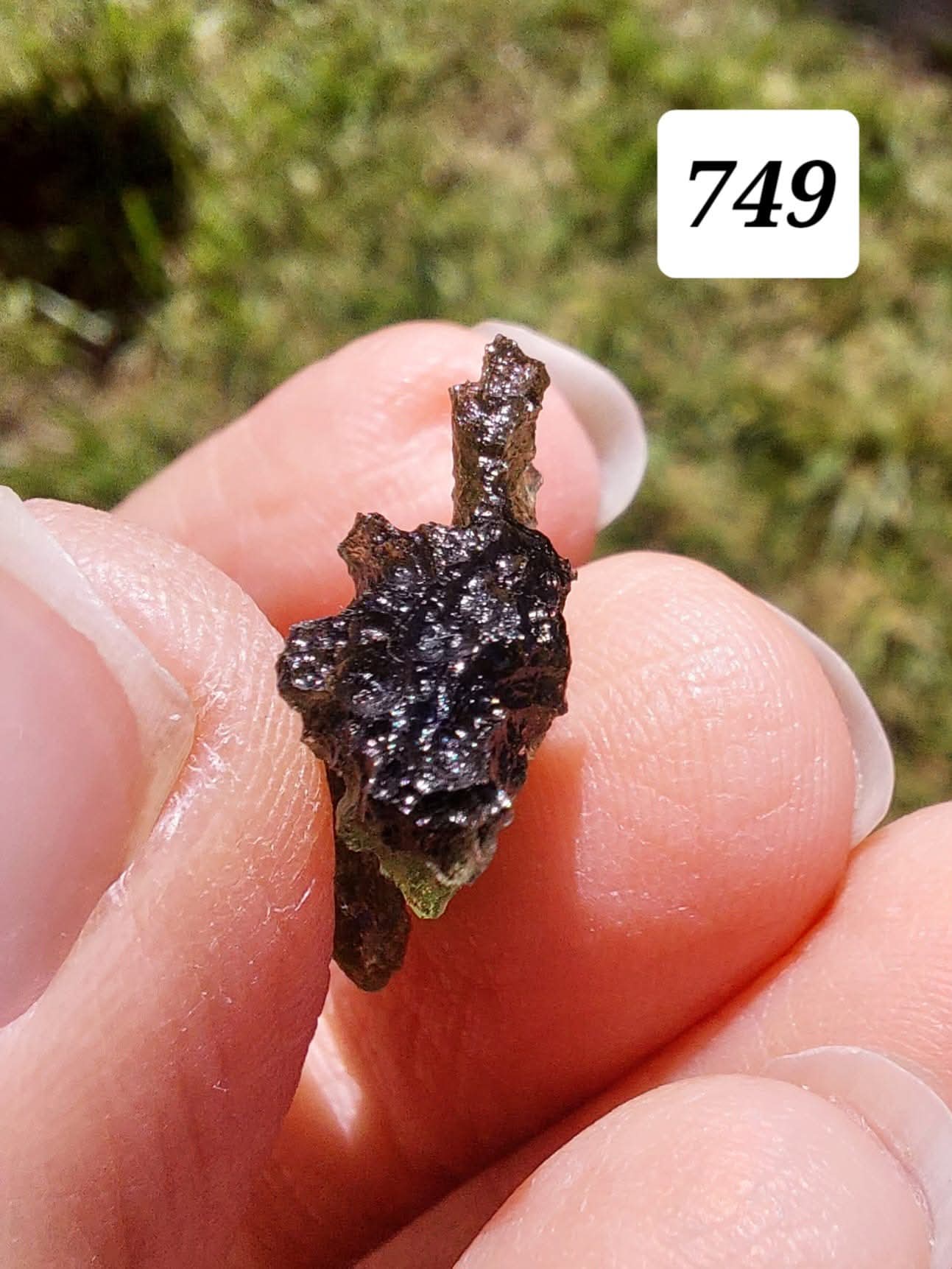 Moldavite Piece, BESEDNICE SKOLA, 1.55g, Tektite (Ref: 749)