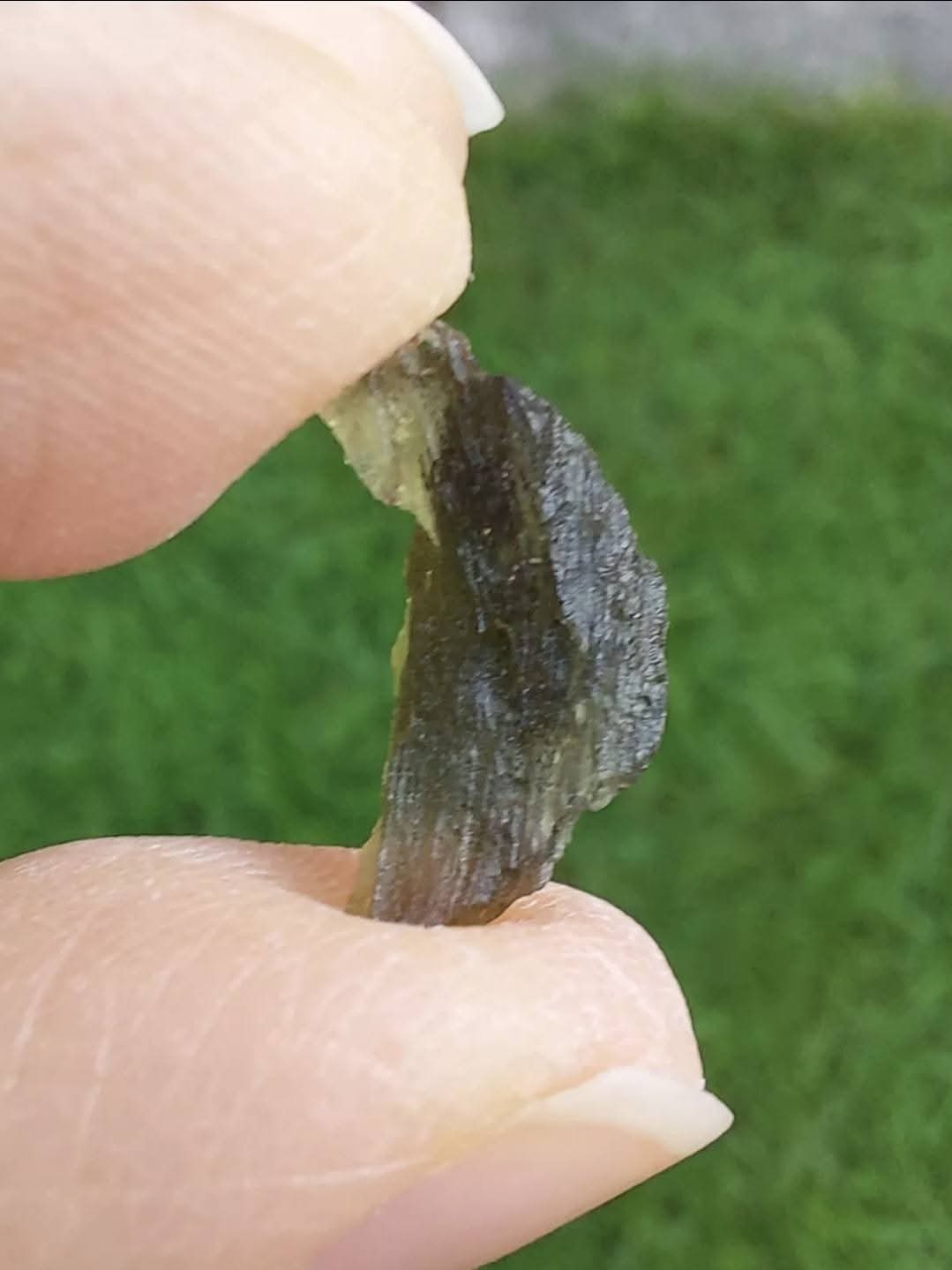 Moldavite Piece, 0.77g, Tektite (Ref: 895)