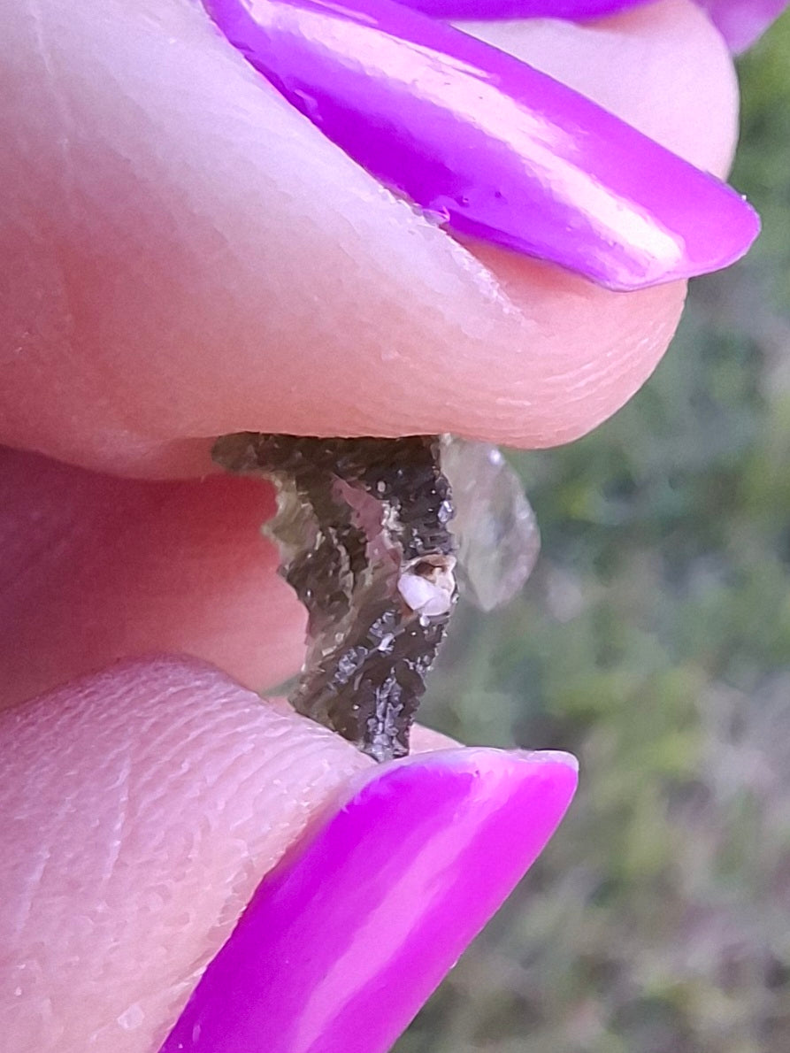 Moldavite Piece, 0.48g, Tektite (Ref: 1463)