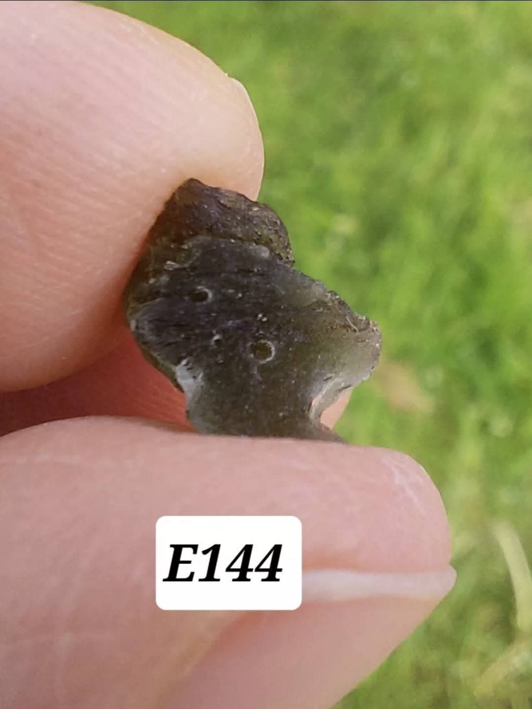 Moldavite Piece, 0.58g, Tektite (Ref: E144)