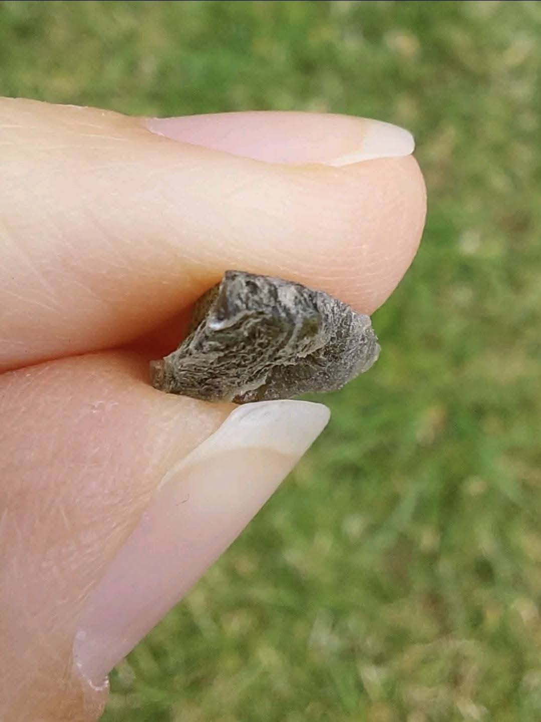 Moldavite Piece, 0.55g, Tektite (Ref: E225)