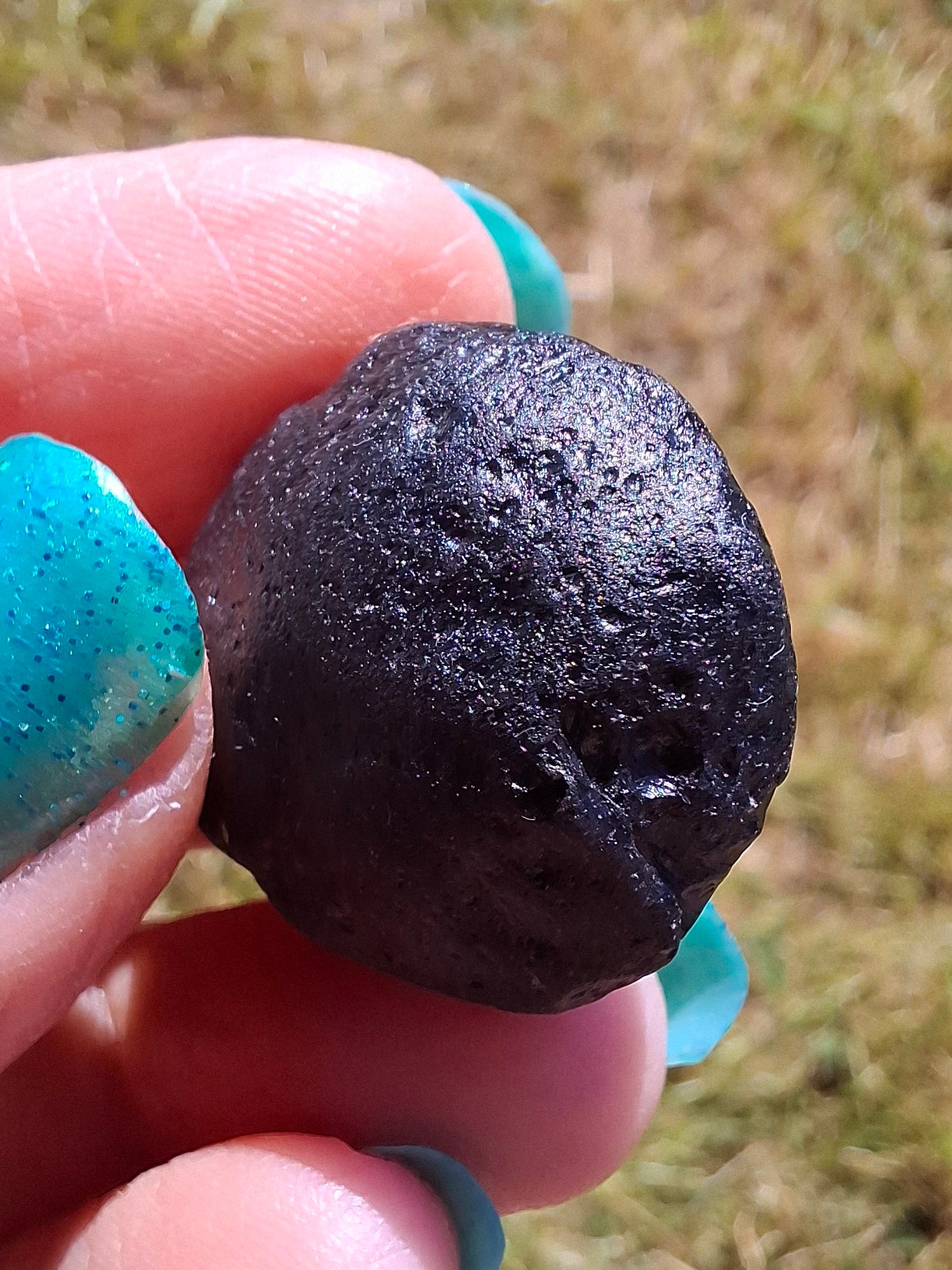 Philippinite (Rizalite), 9.24g, Tektite