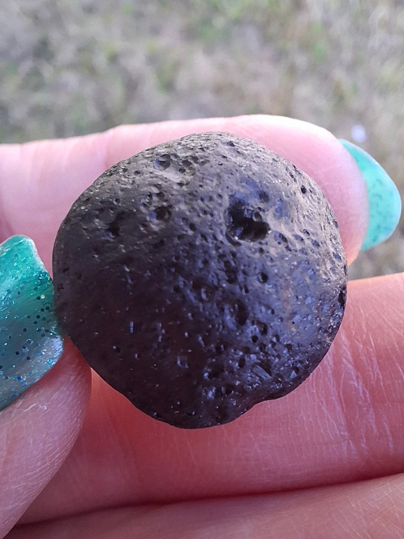 Philippinite (Rizalite), 9.75g, Tektite
