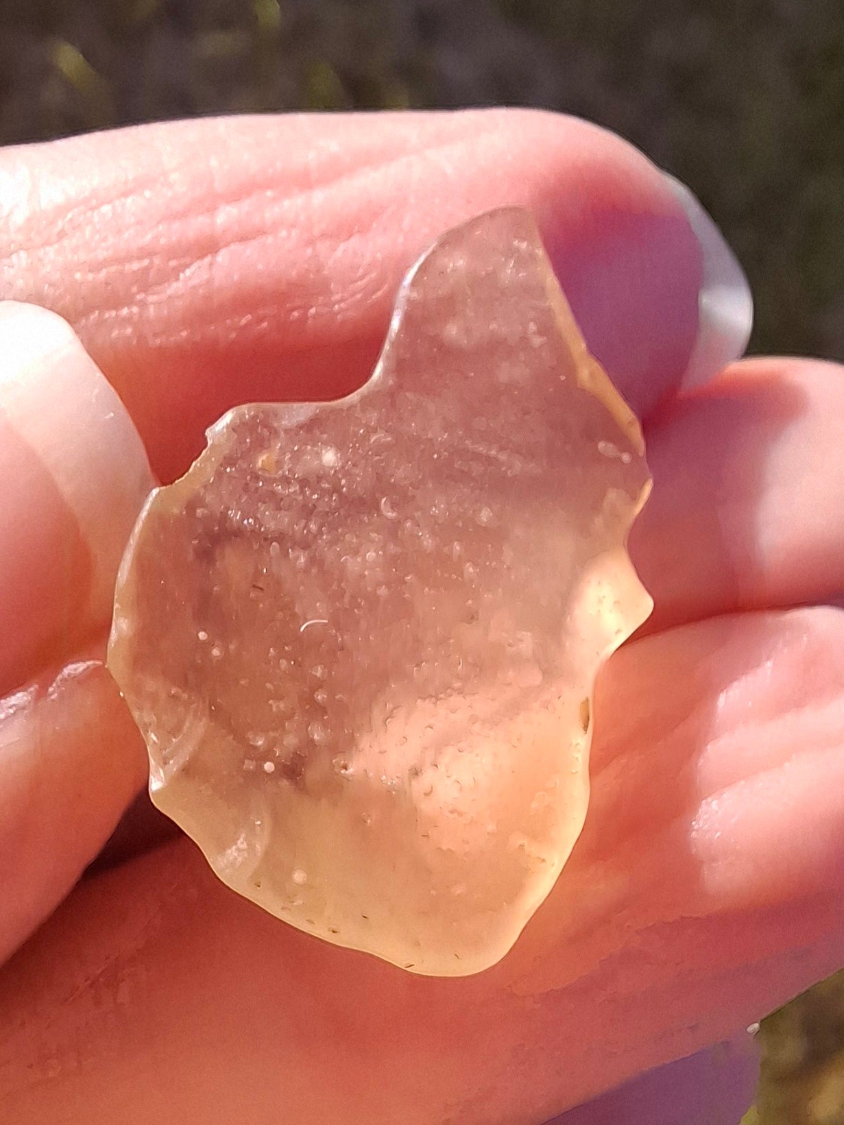 Libyan Desert Glass small Piece, 1.85g, Tektite (Ref: LE256)