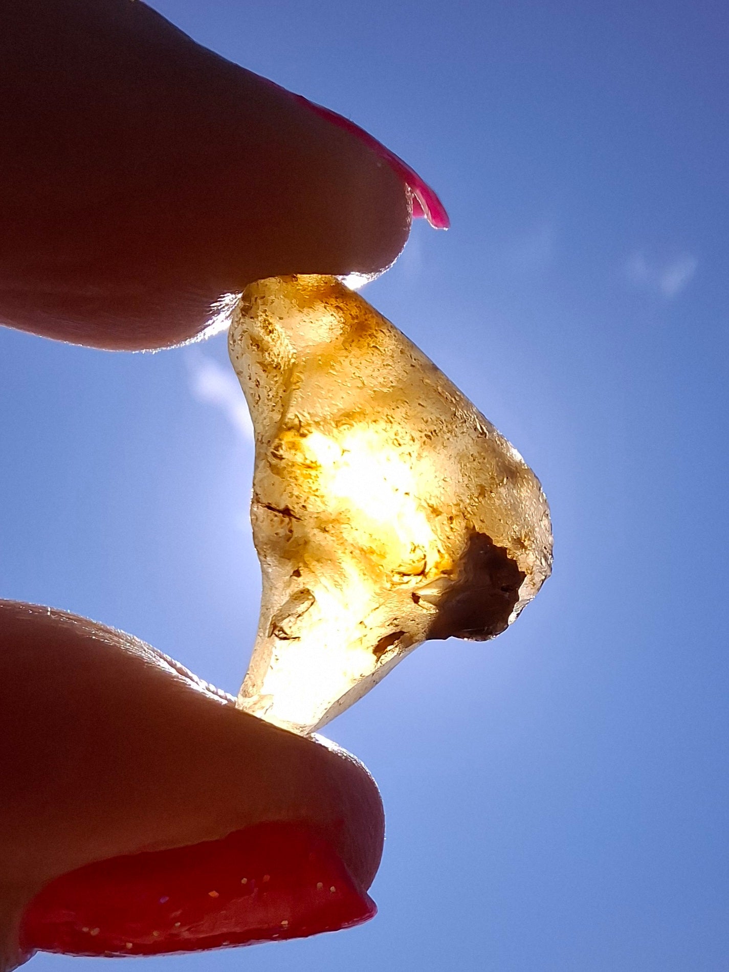 Libyan Desert Glass (darker) Piece, 3.72g, Tektite (Ref: L1378)