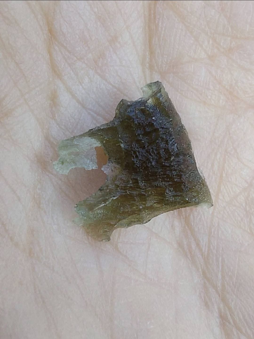 Moldavite Piece, 0.62g, Tektite (Ref: 1127)