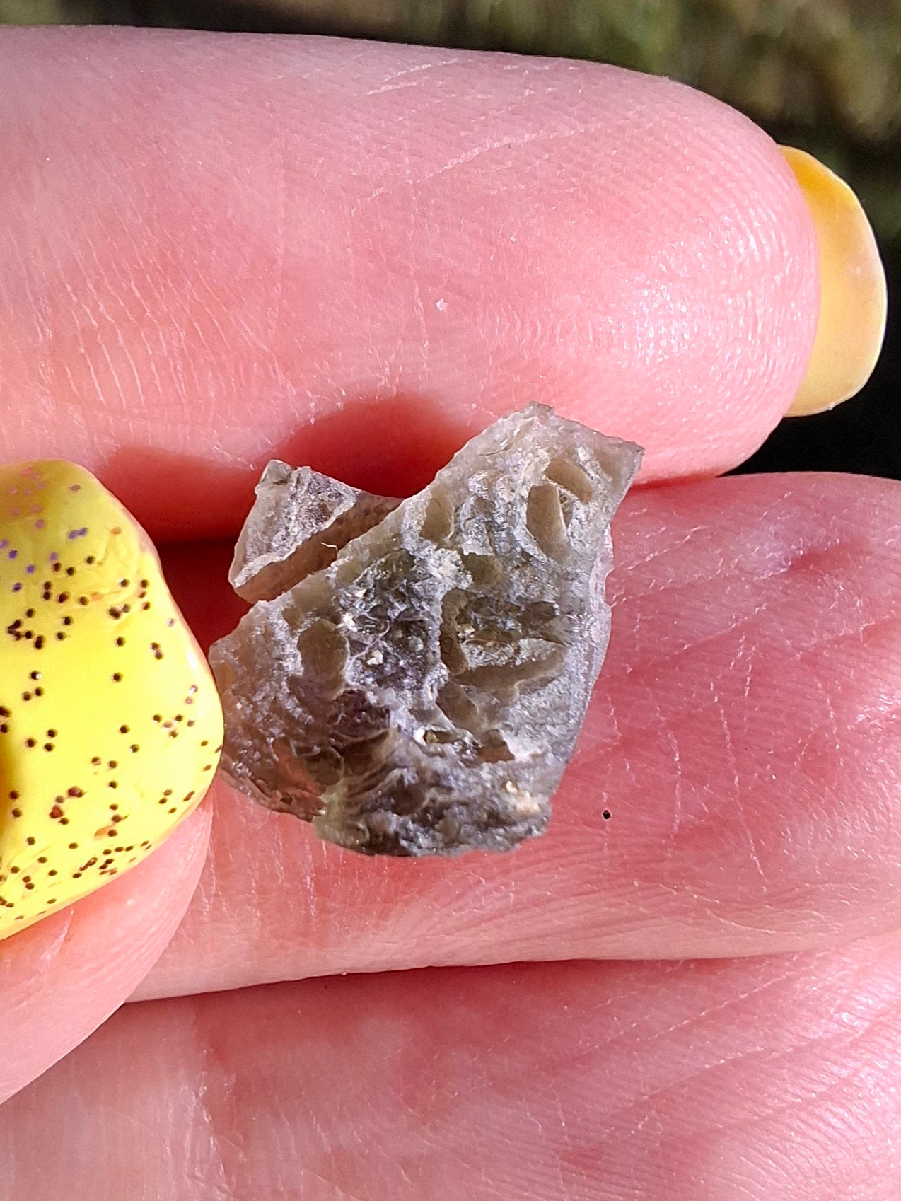 Moldavite Piece, 0.68g, Tektite (Ref: 1481)