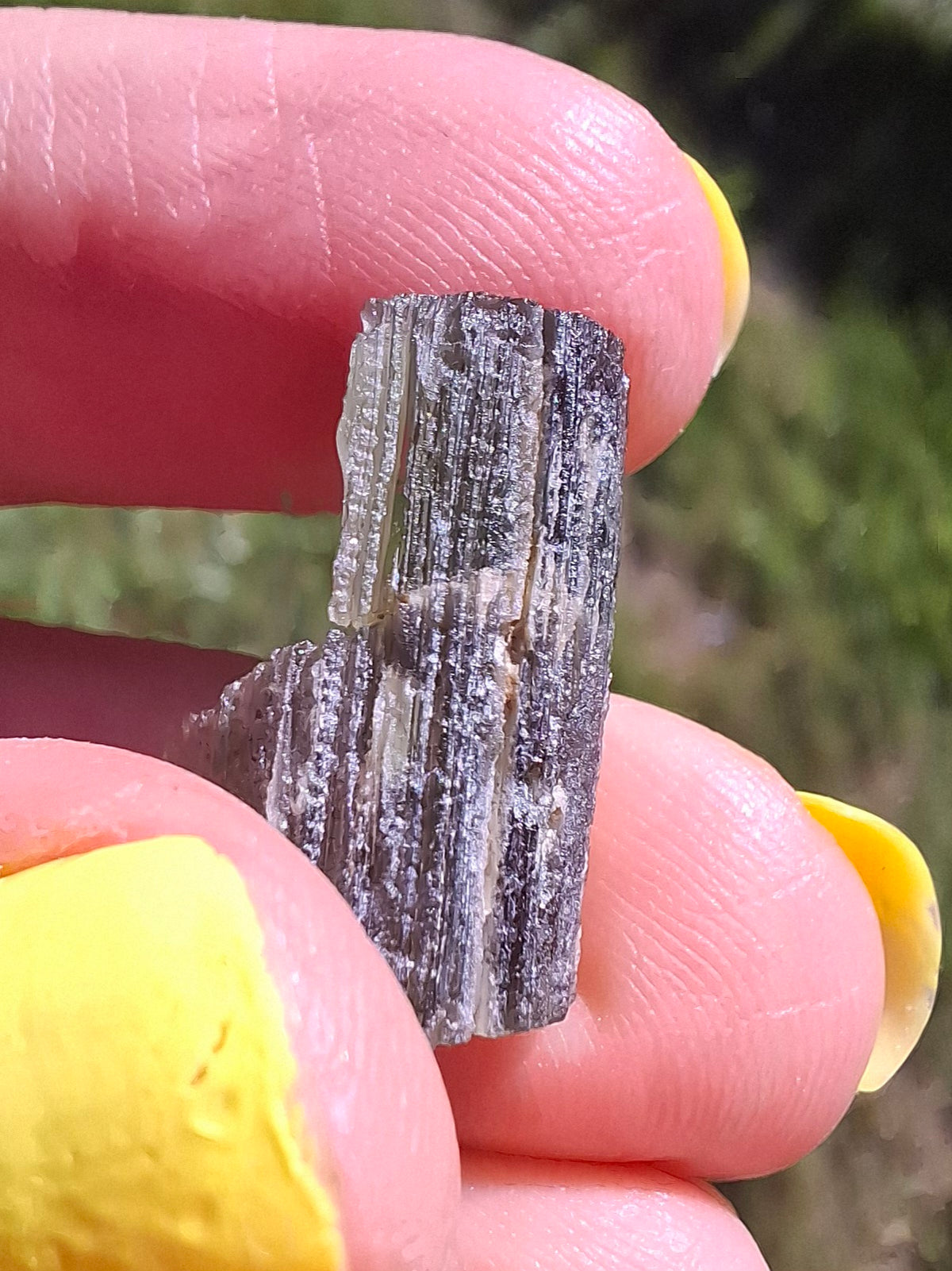 Moldavite Piece, 2.26g, Tektite (Ref: 1509)