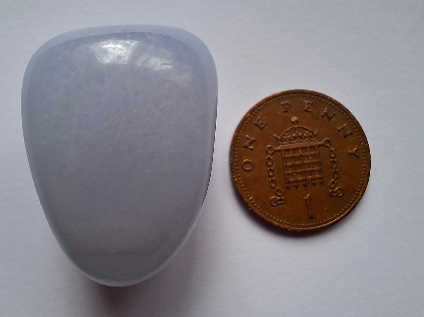 Blue Lace Agate, Tumble Stone, Crystal (Ref: T146)