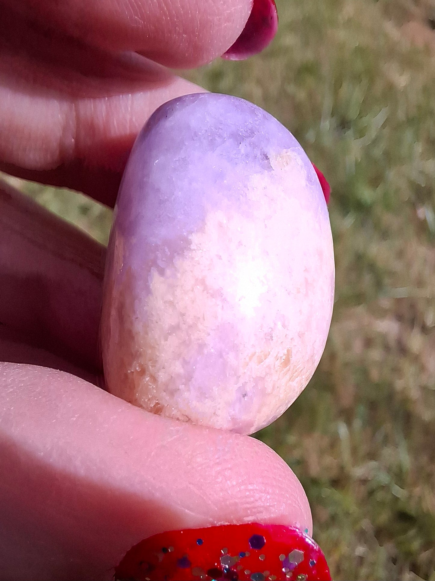 Lepidolite, Tumble Stone, Crystal (Ref: T121)