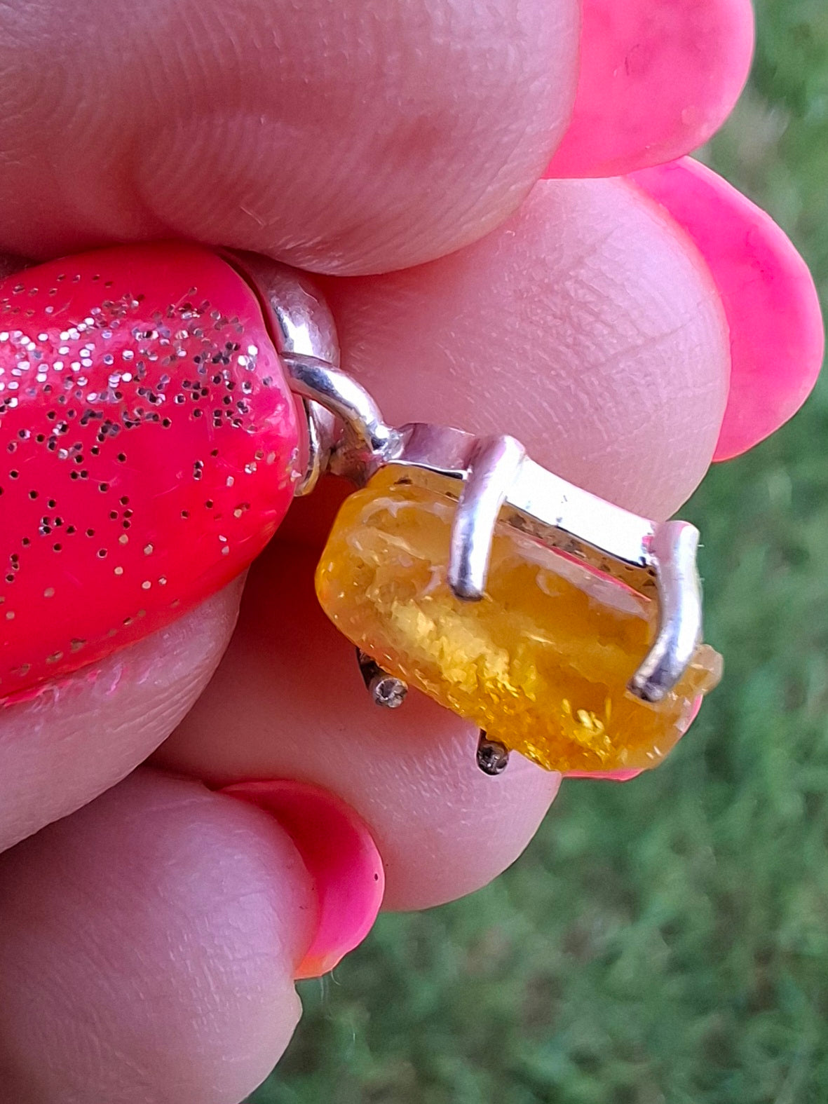 Baltic Amber Pendant, 925 Silver, Fossil (Ref: AP19)