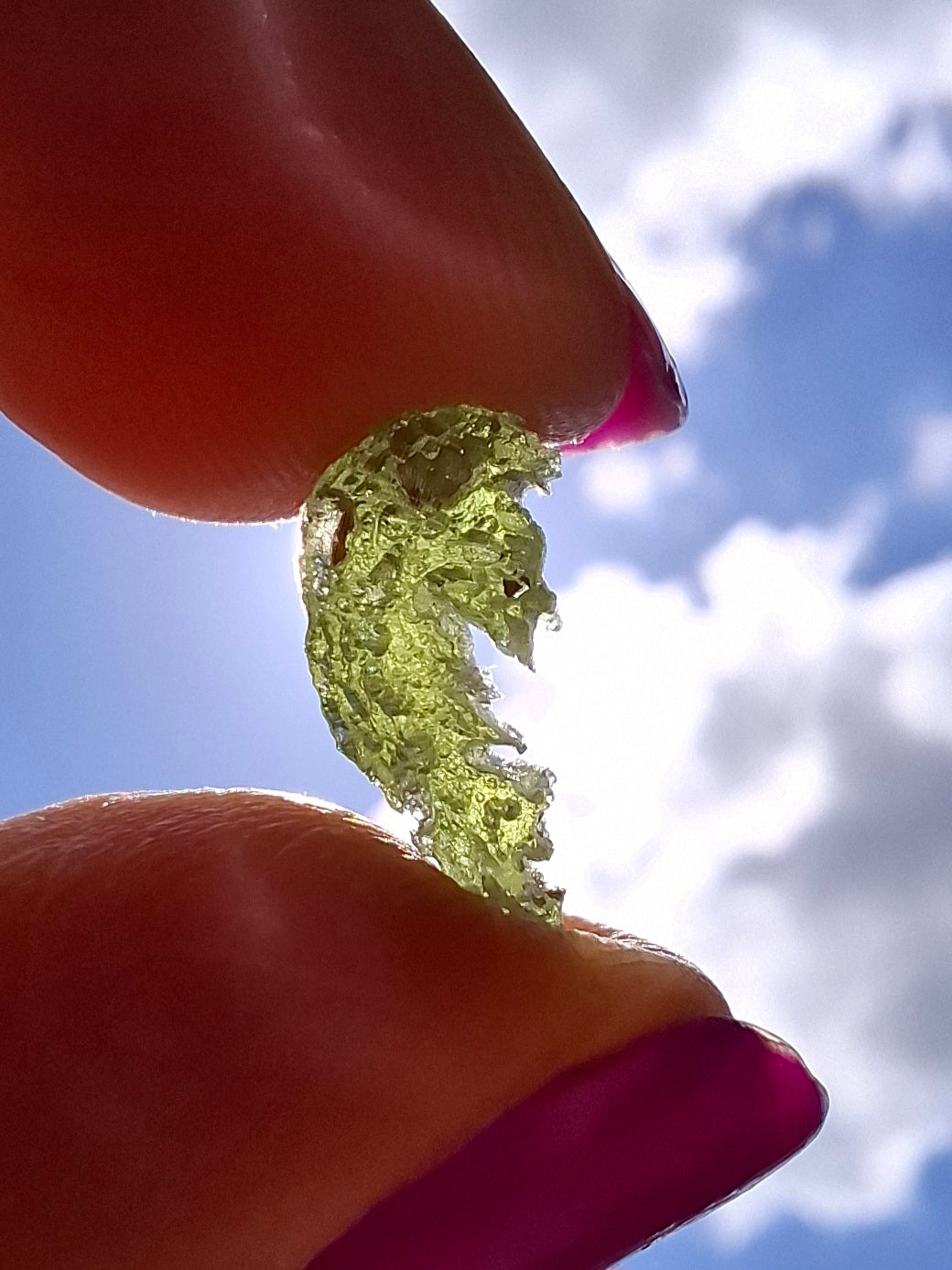 Moldavite Piece, 0.72g, Tektite (Ref: 1438)