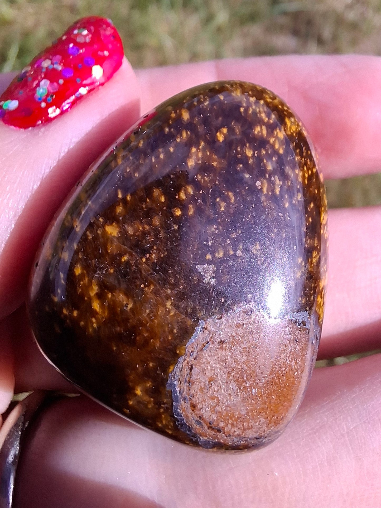 Tigers Eye, Tumble Stone, Crystal (Ref: T129)