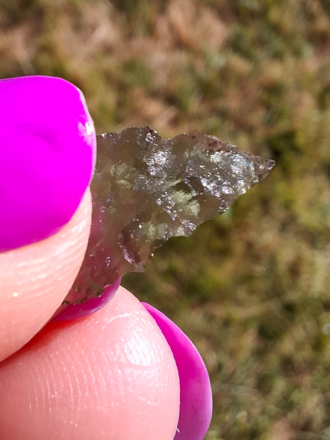 Moldavite Piece, 0.43g, Tektite (Ref: 1435)