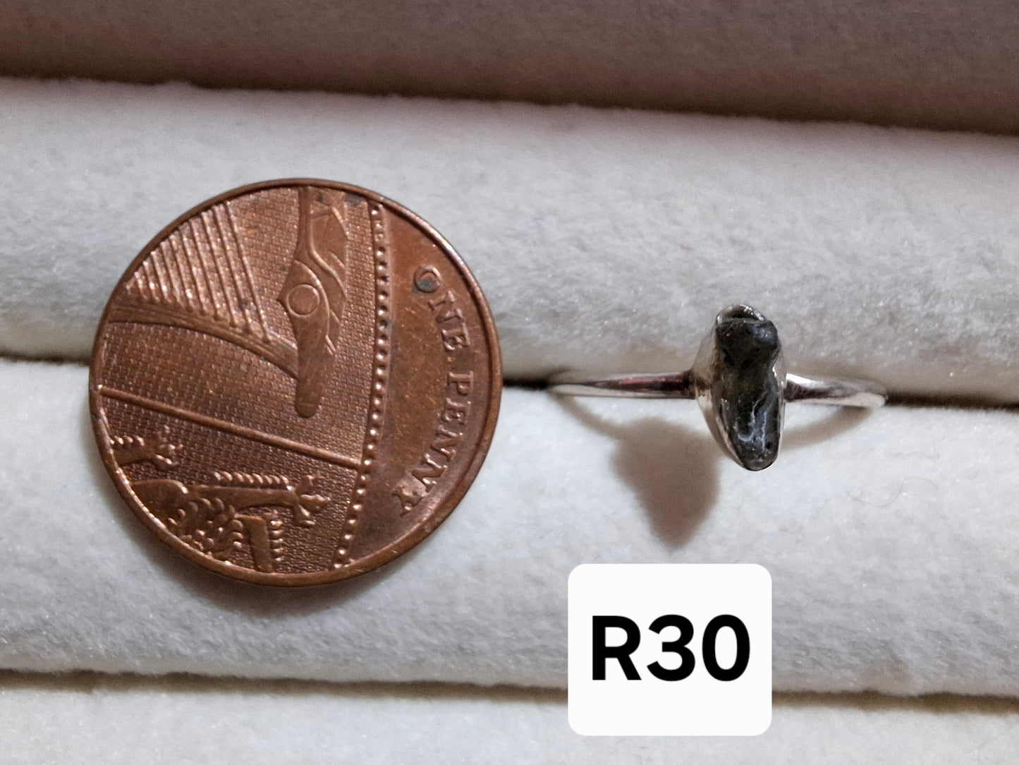 Moldavite Ring, size large M, 925 Silver, Tektite (Ref: R30)