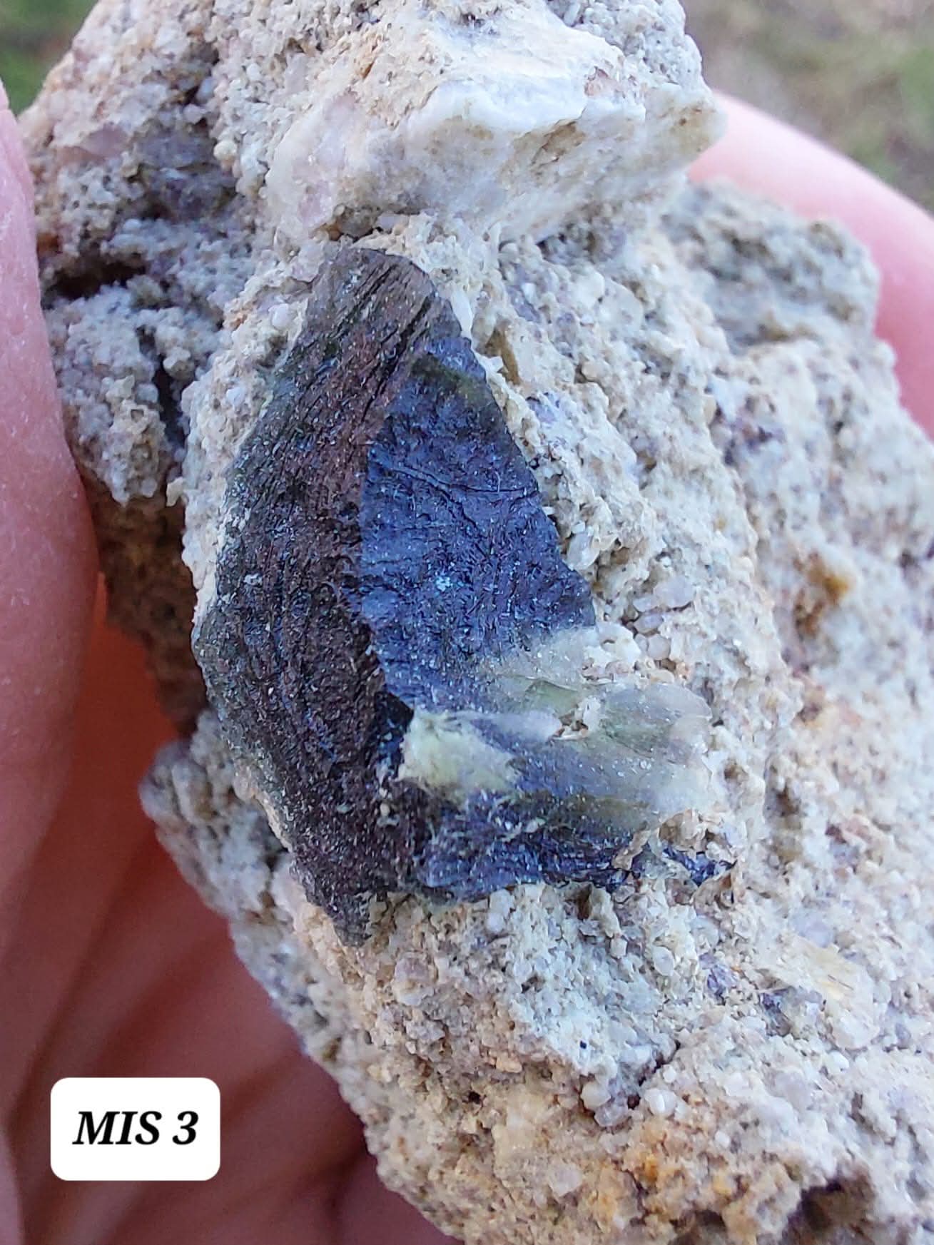 Moldavite In-Situ (in matrix), Besednice, Est- 3g, Tektite (Ref: MIS3)