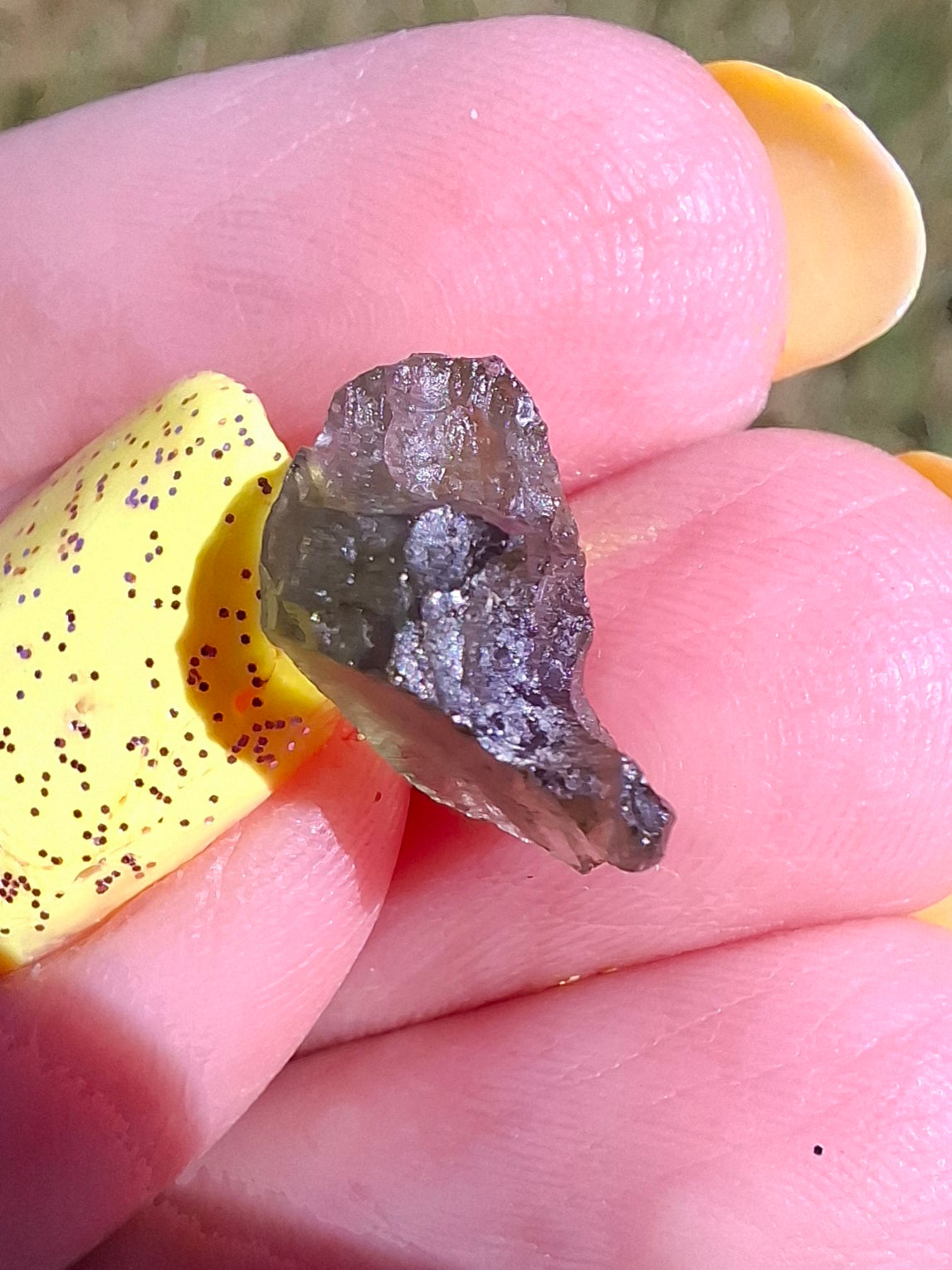 Moldavite Piece, 0.70g, Tektite (Ref: 1475)