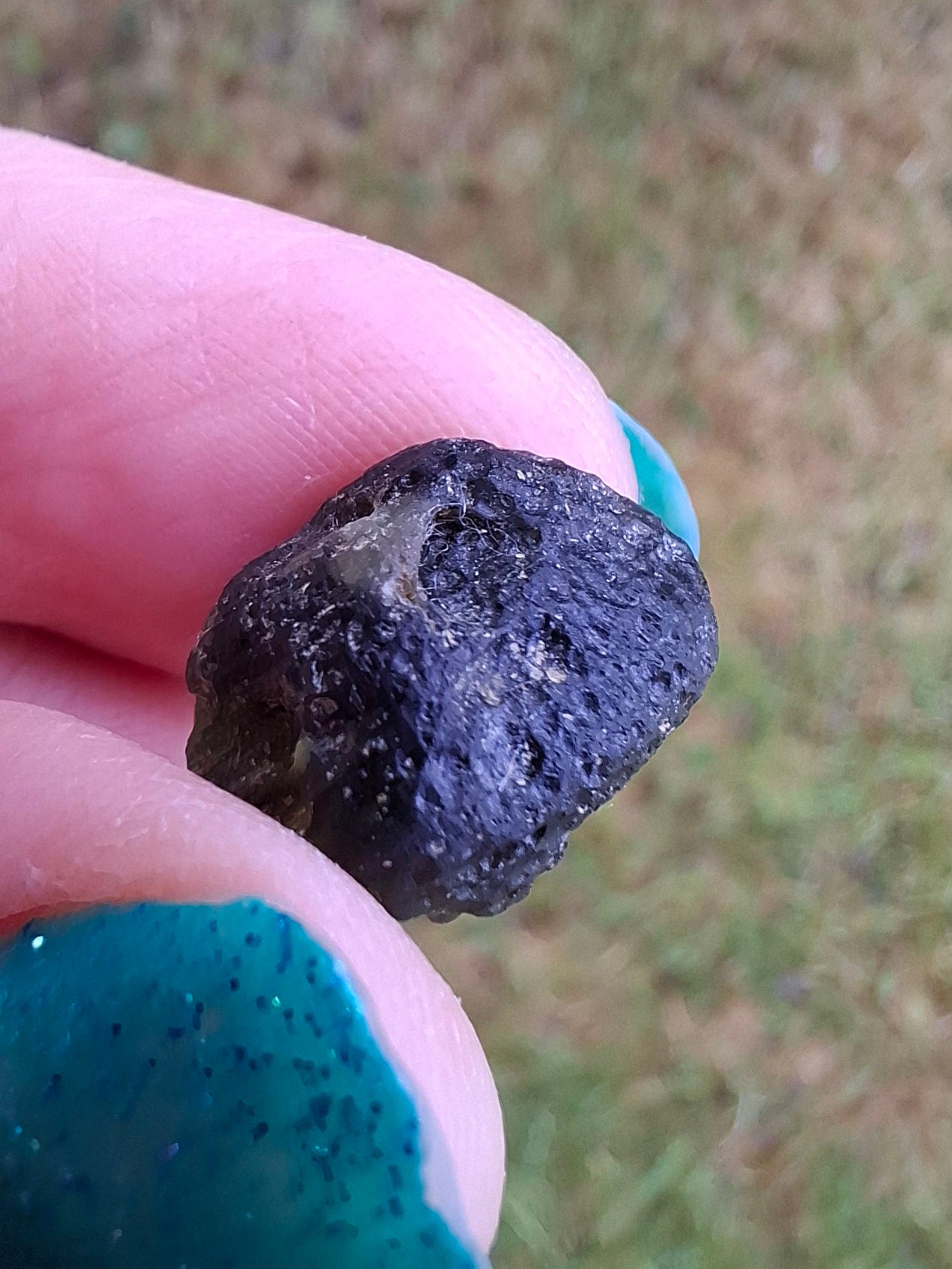Moldavite Piece, 2.34g, Tektite (Ref: 1414)