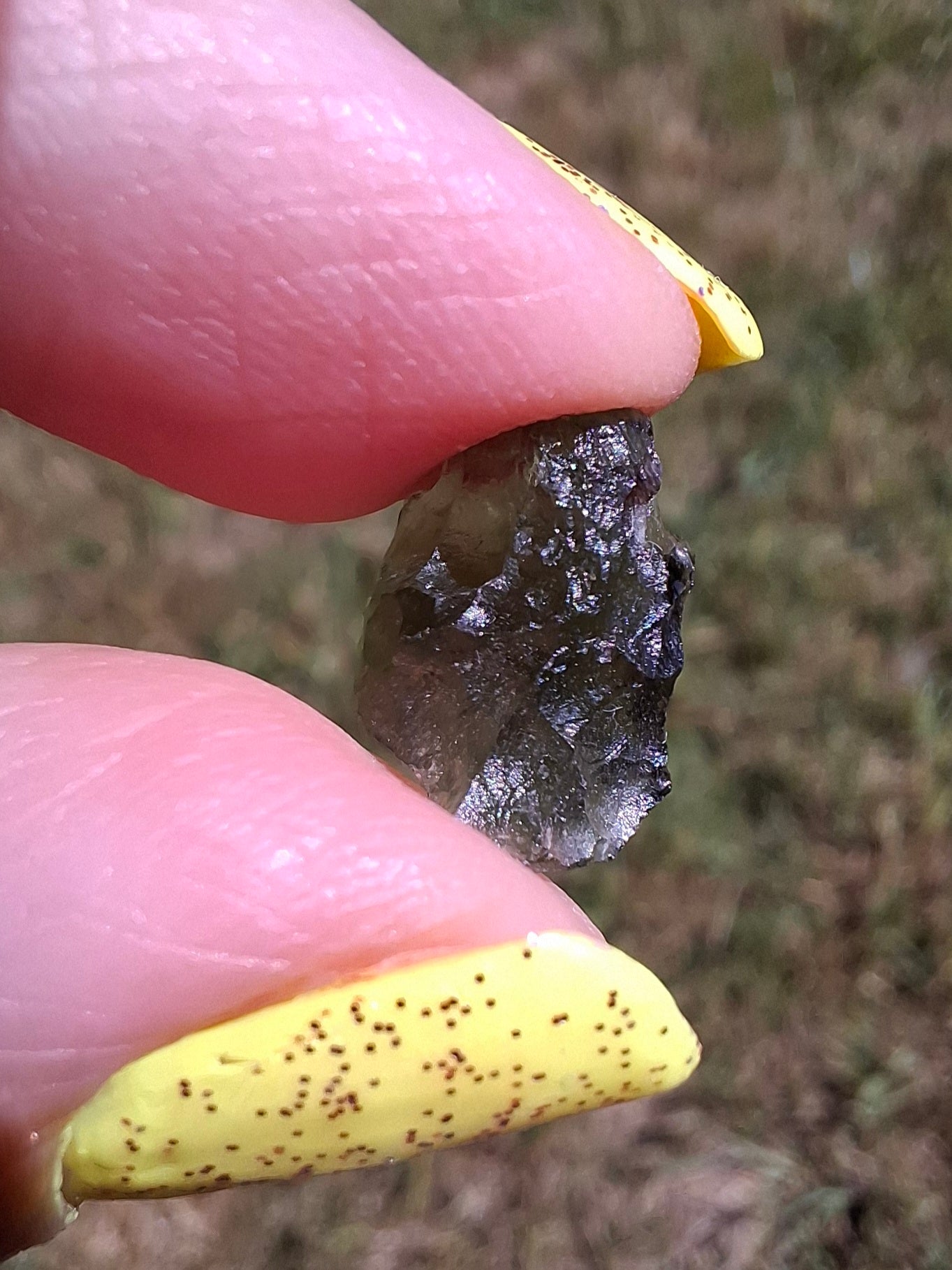 Moldavite Piece, 0.70g, Tektite (Ref: 1475)