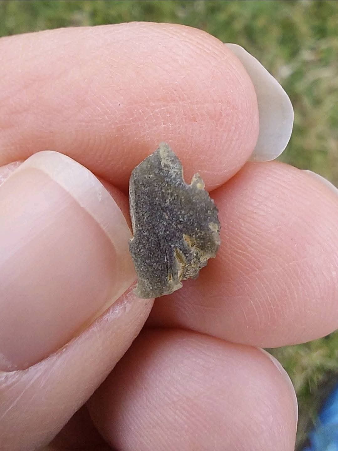 Moldavite Piece, 0.58g, Tektite (Ref: E161)