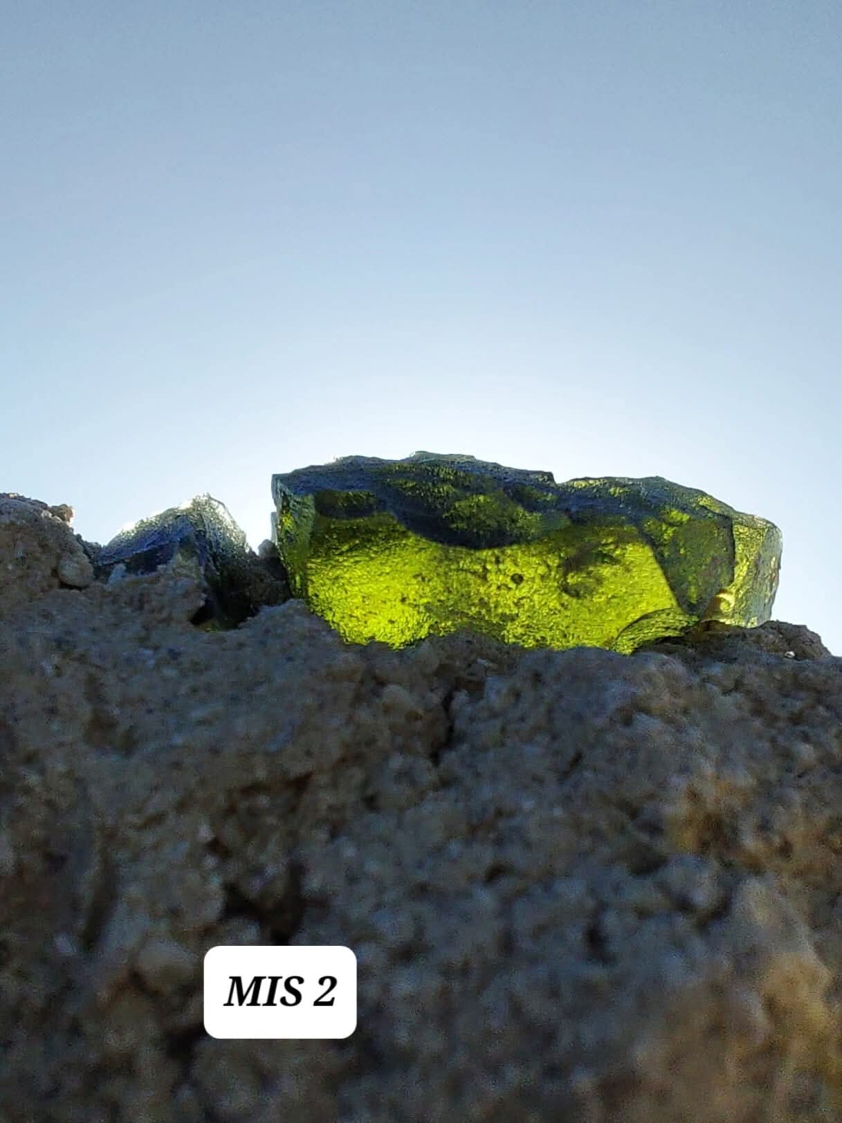 Moldavite In-Situ (in matrix), Besednice, Est 3.5-4g, Tektite (Ref: MIS2)