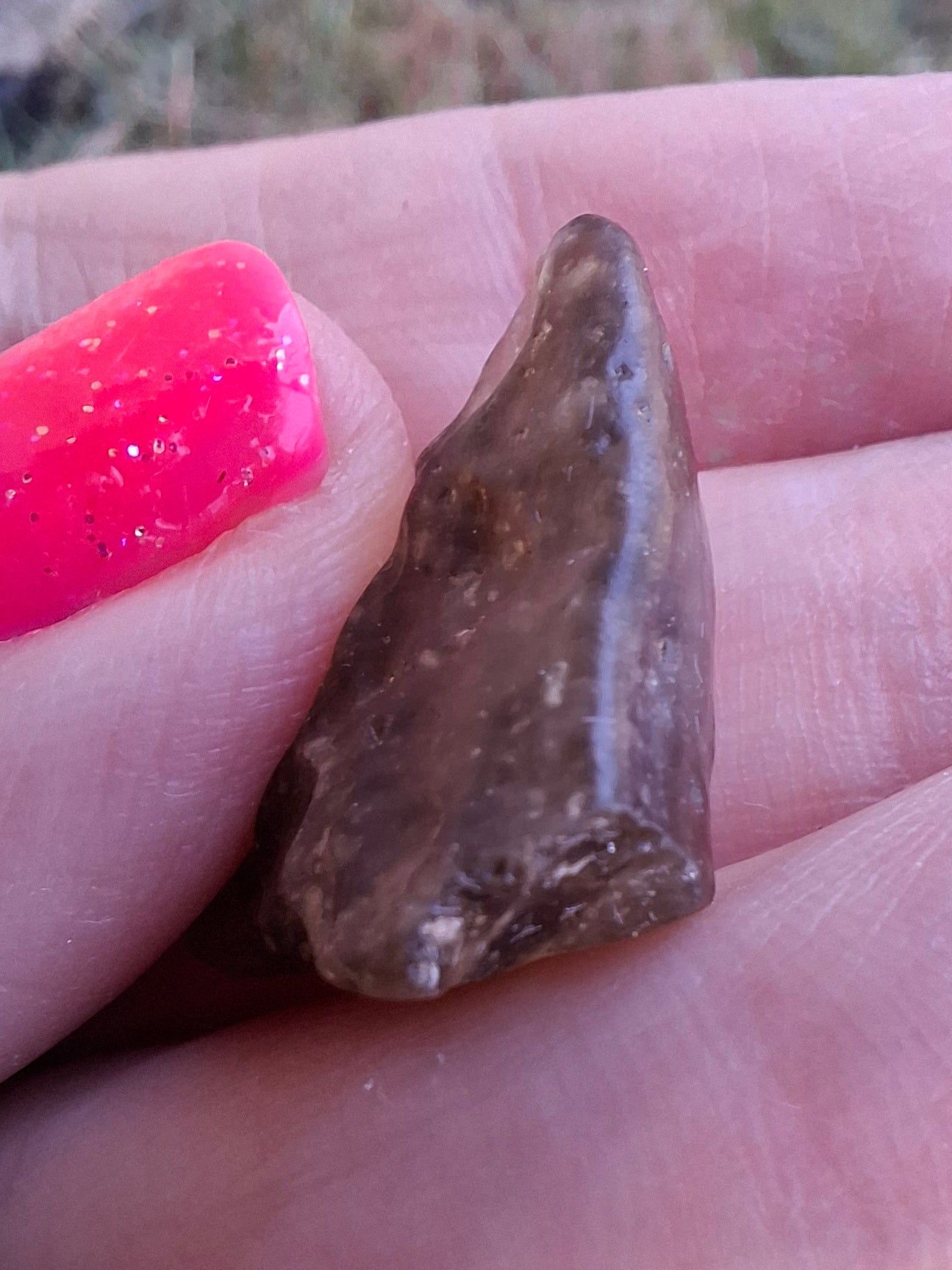 Libyan Desert Glass (darker) Piece, 3.40g, Tektite (Ref: L1362)