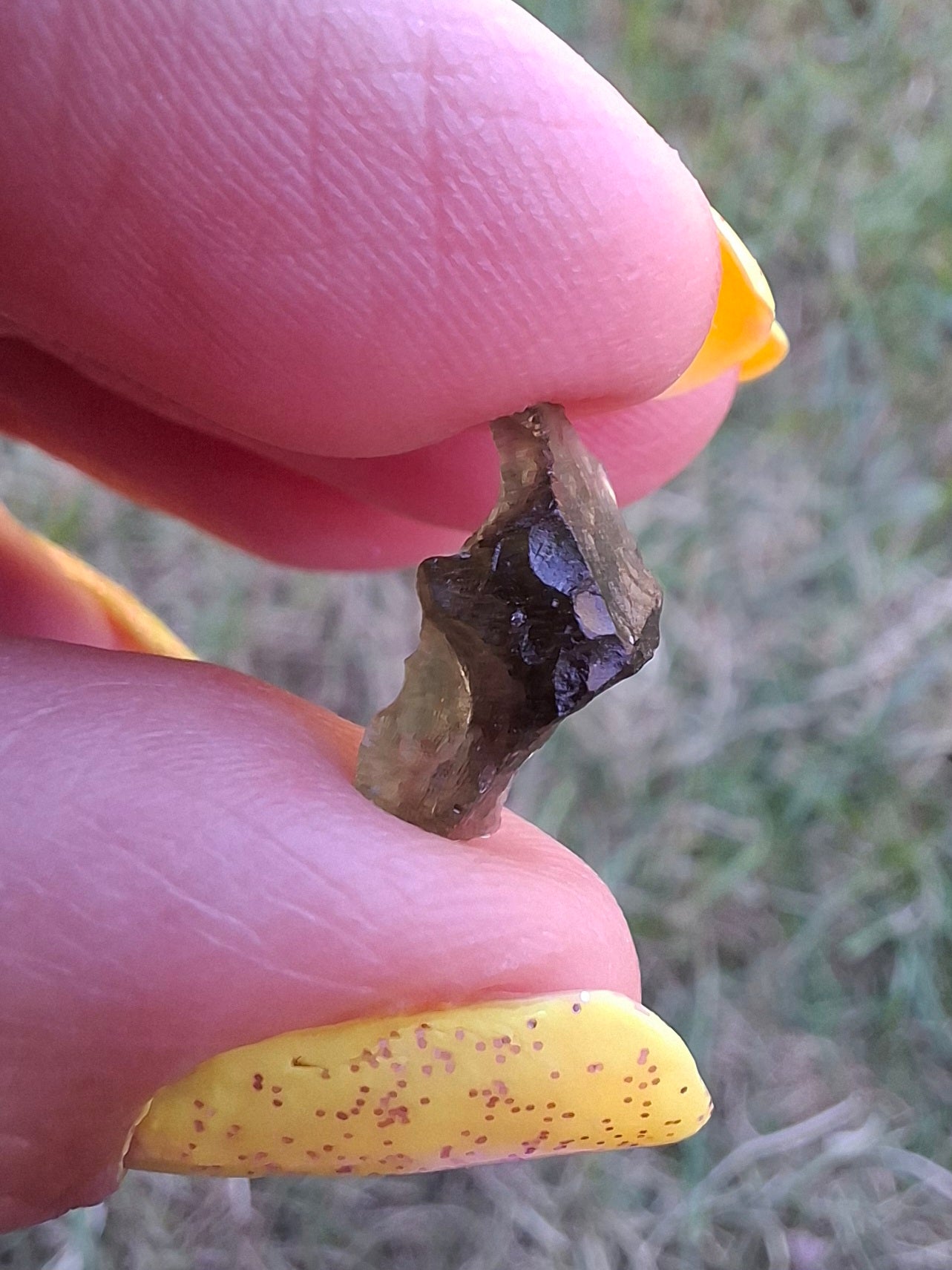 Moldavite Piece, 0.70g, Tektite (Ref: 1475)