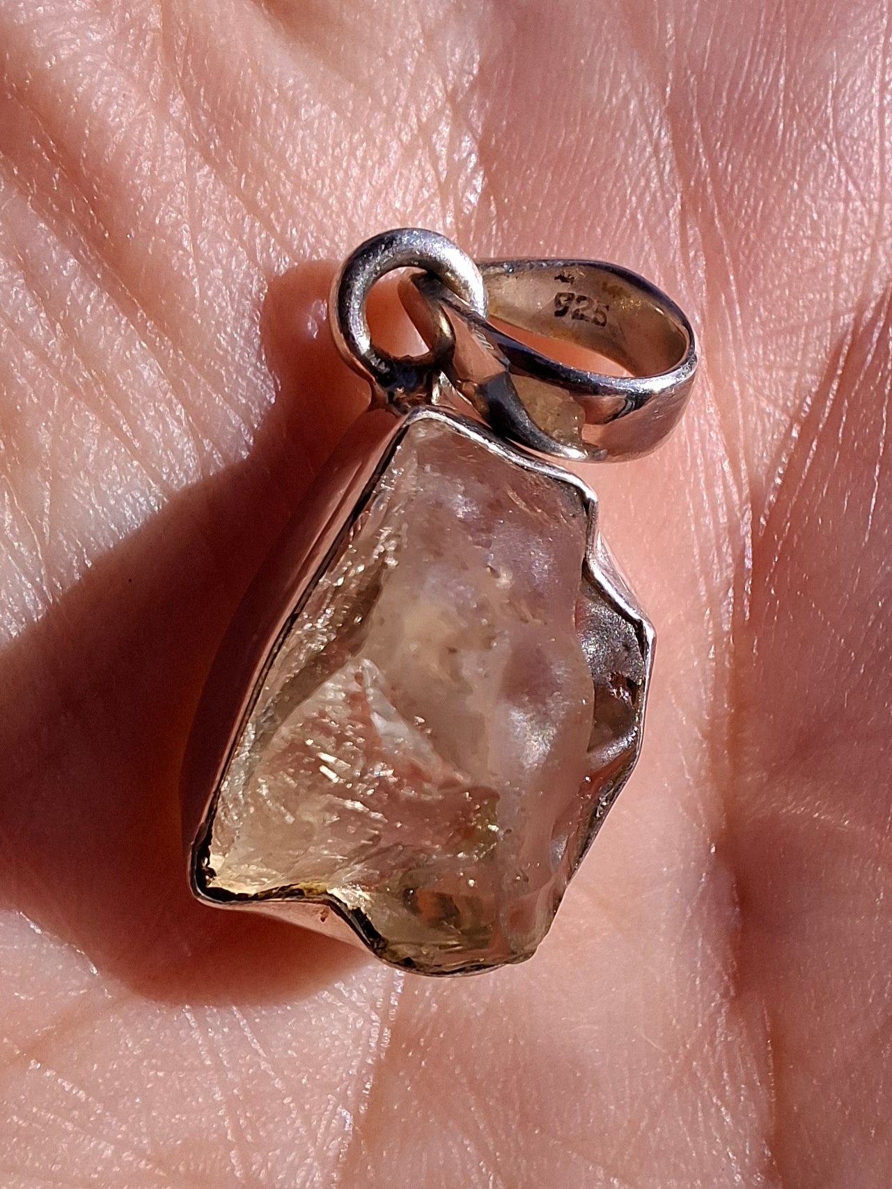 Libyan Desert Glass Pendant, 925 Silver, Tektite (LP103)