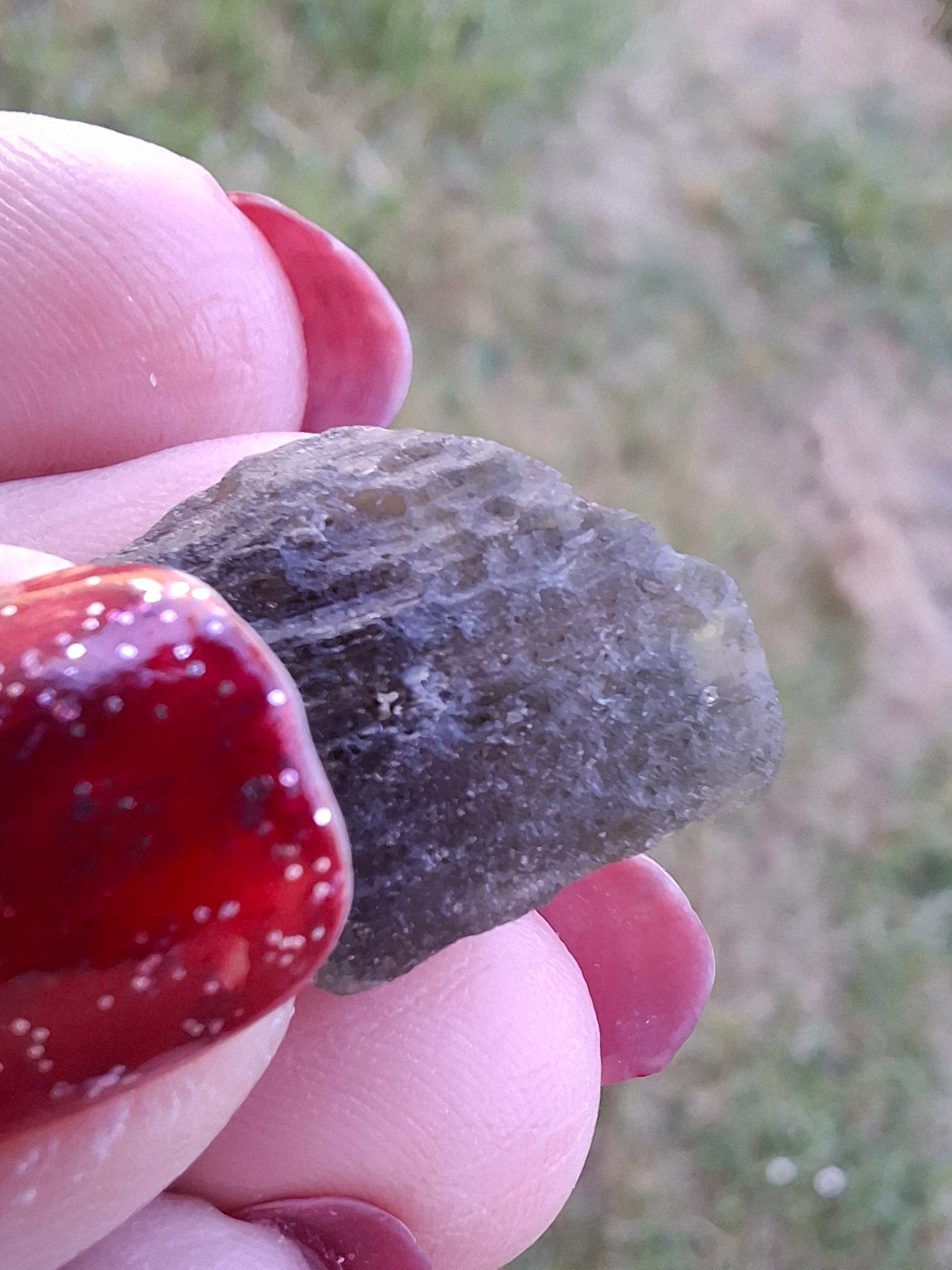Moldavite Piece, 2.06g, Tektite (Ref: 1467)
