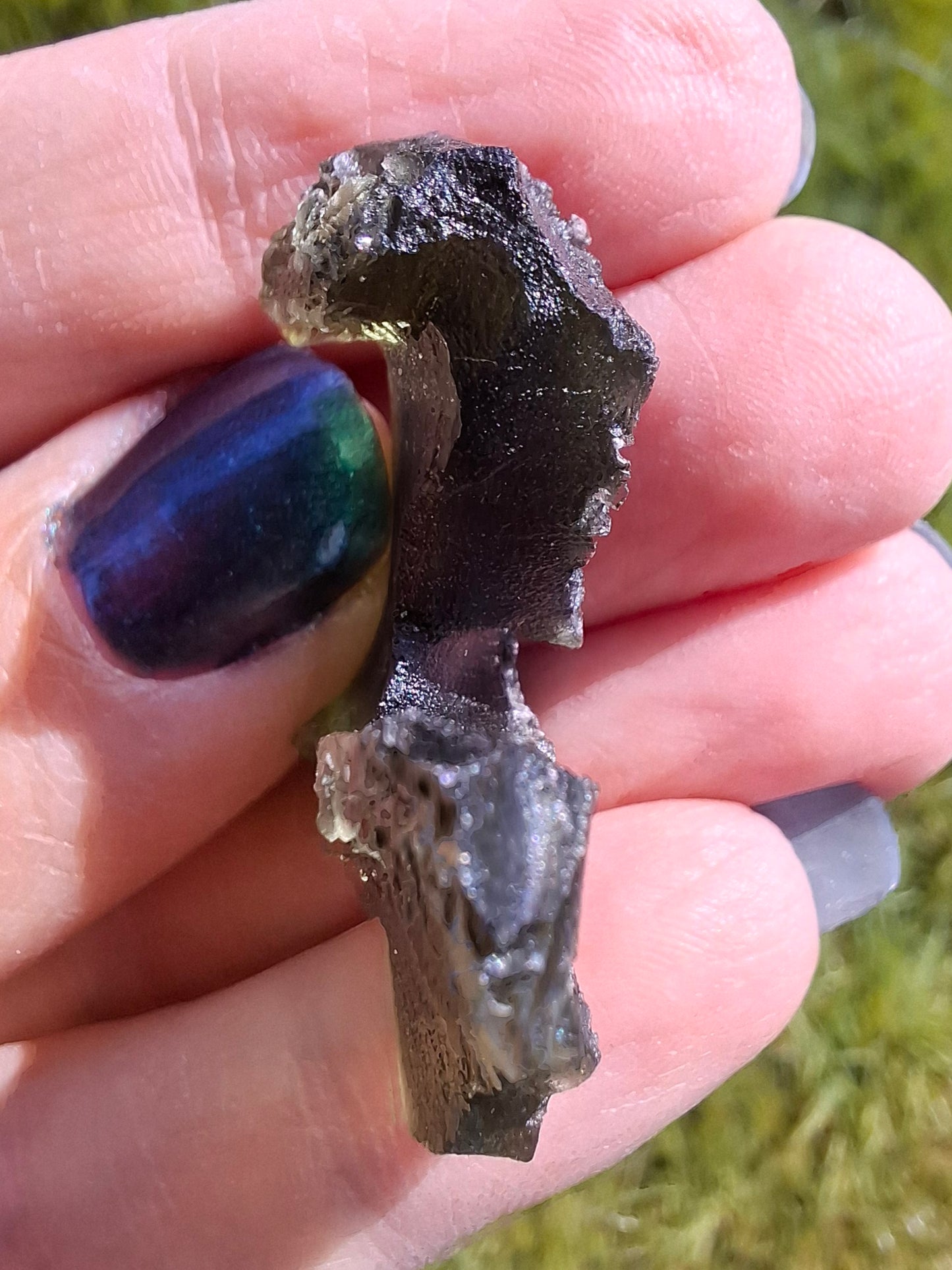 Moldavite Piece, NESMEN, 8.90g, Tektite (Ref: 1374)