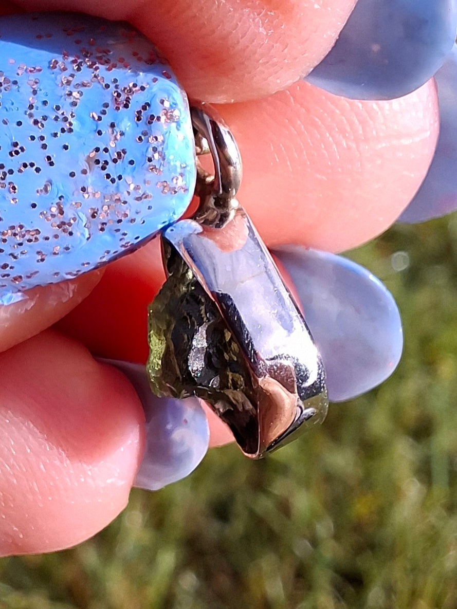 Moldavite Pendant, 925 Silver, Tektite (Ref: P45)