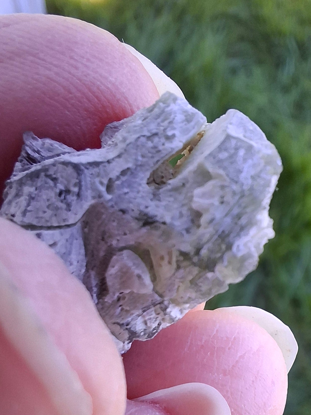Moldavite Piece, SNOWFLAKE, FROSTED, BARTOCHOV, 4.00g, Tektite (Ref: 1367)