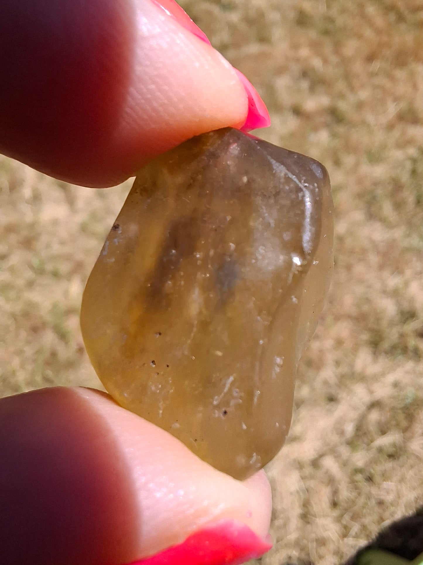 Libyan Desert Glass (darker) Piece, 6.82g, Tektite (Ref: L1365)