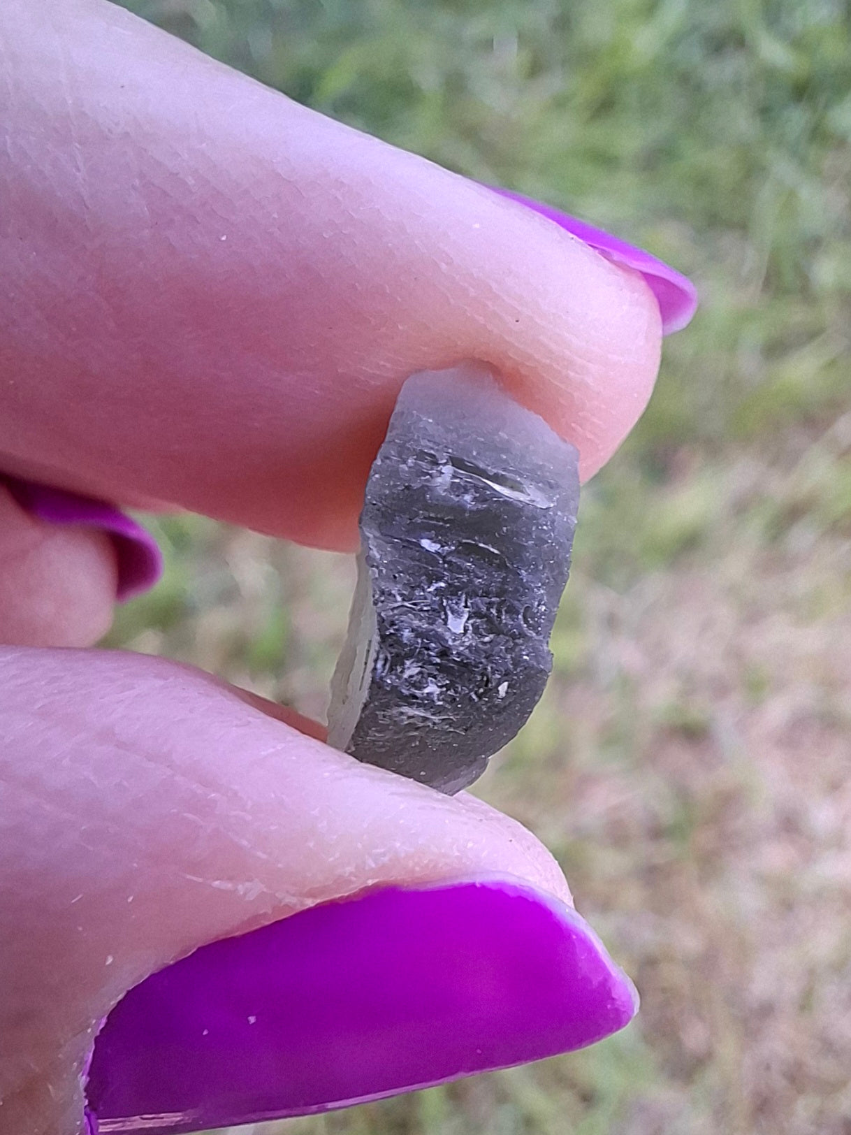 Moldavite Piece, 0.87g, Tektite (Ref: 1453)