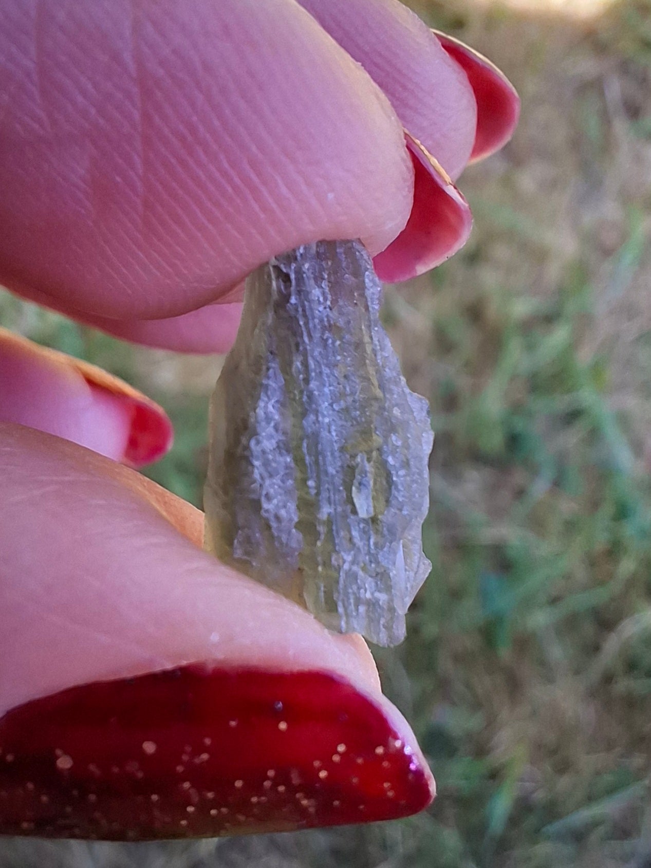 Moldavite Piece, 0.68g, Tektite (Ref: 1471)