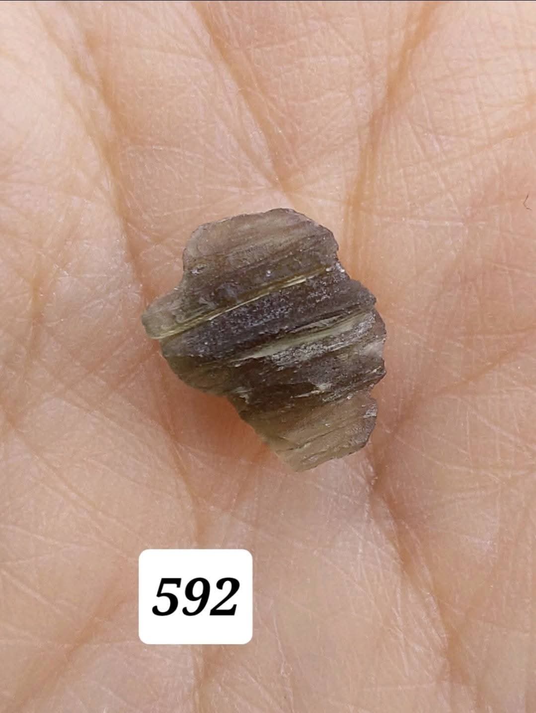 Moldavite Piece, 0.57g, Tektite (Ref: 592)