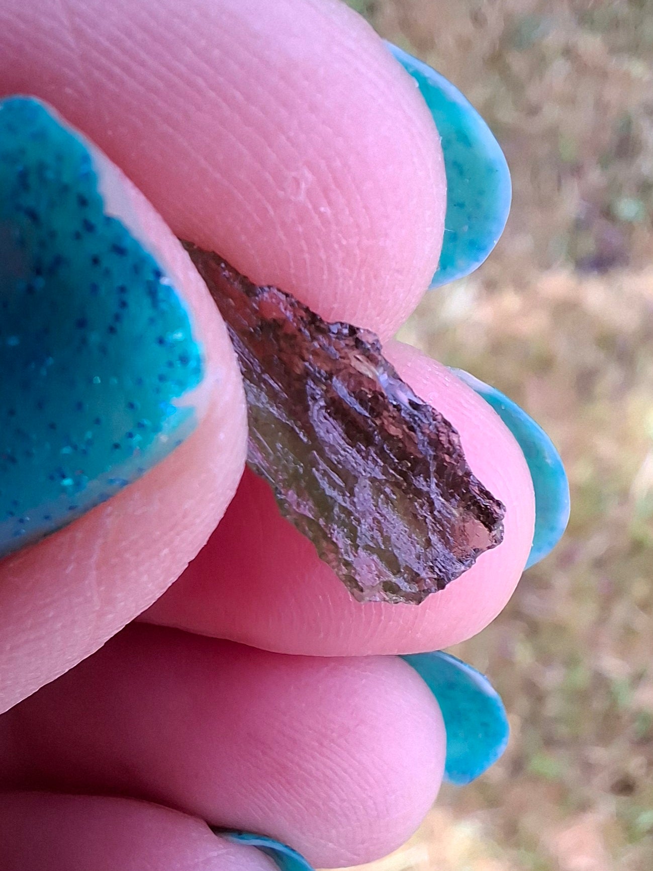 Moldavite small Piece, 0.34g, Tektite (Ref: 1421)