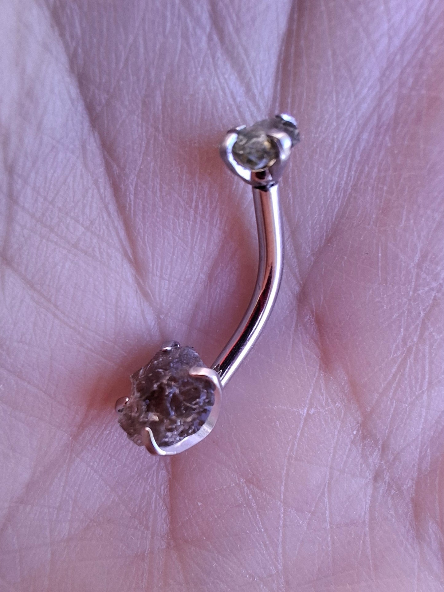 Moldavite (raw) BELLY BAR, 14G, Surgical Steel, Tektite (Ref: BB6)