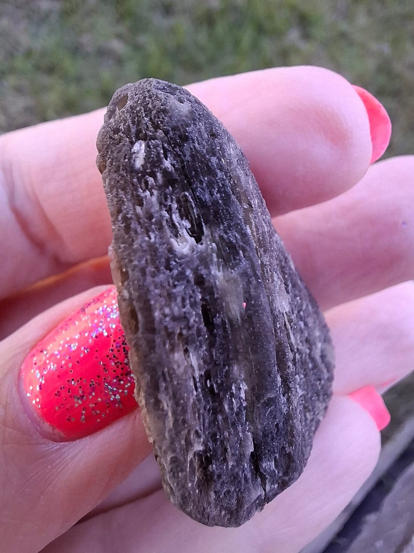 Moldavite Piece, NESMEN HURKA,  26.87g, Tektite (Ref: 1170)